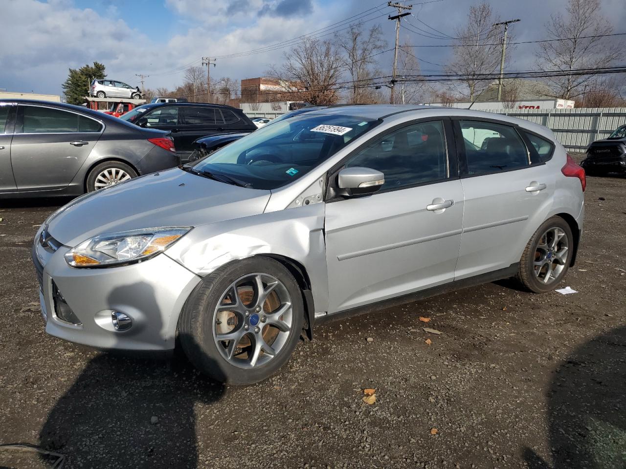 VIN 1FADP3K24EL268011 2014 FORD FOCUS no.1