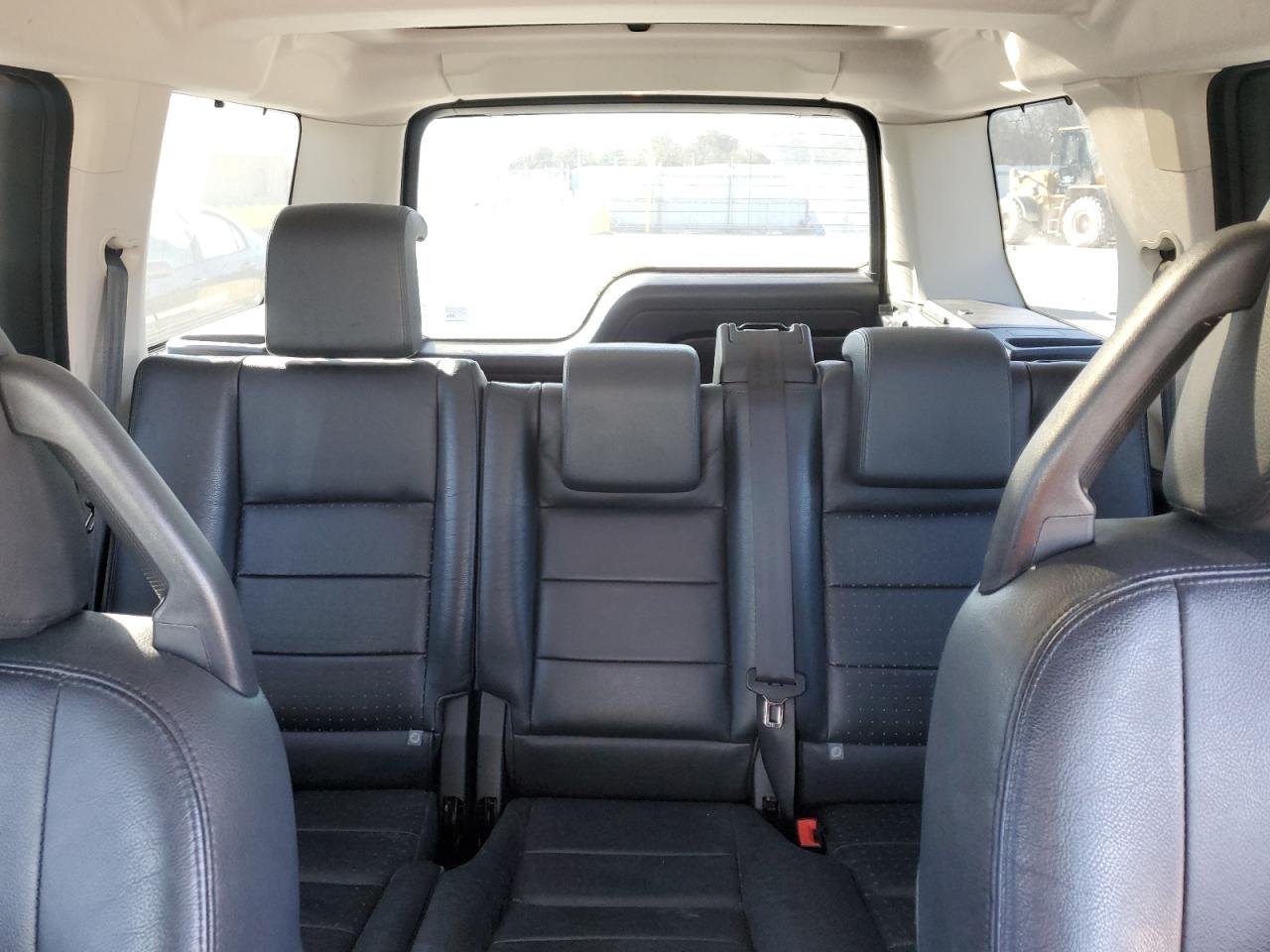 2006 Land Rover LR3 - Image 10