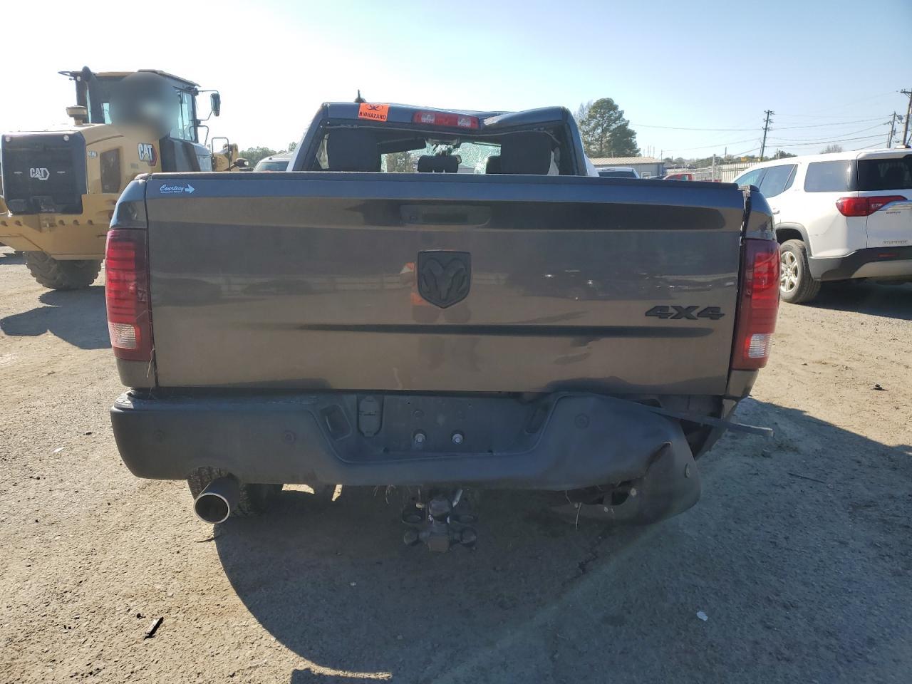 2021 RAM 1500 - Image 6