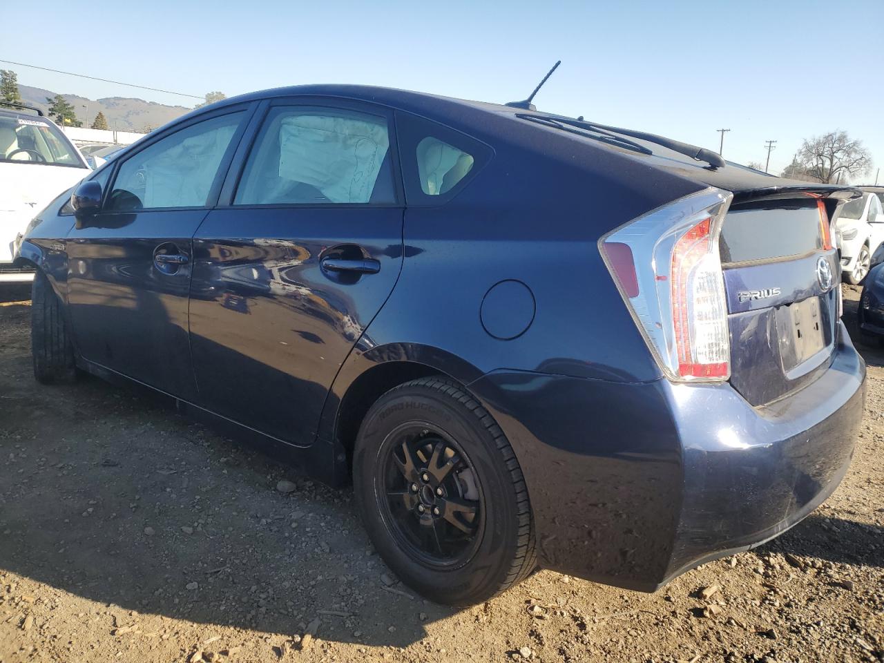 2014 Toyota Prius - Image 2