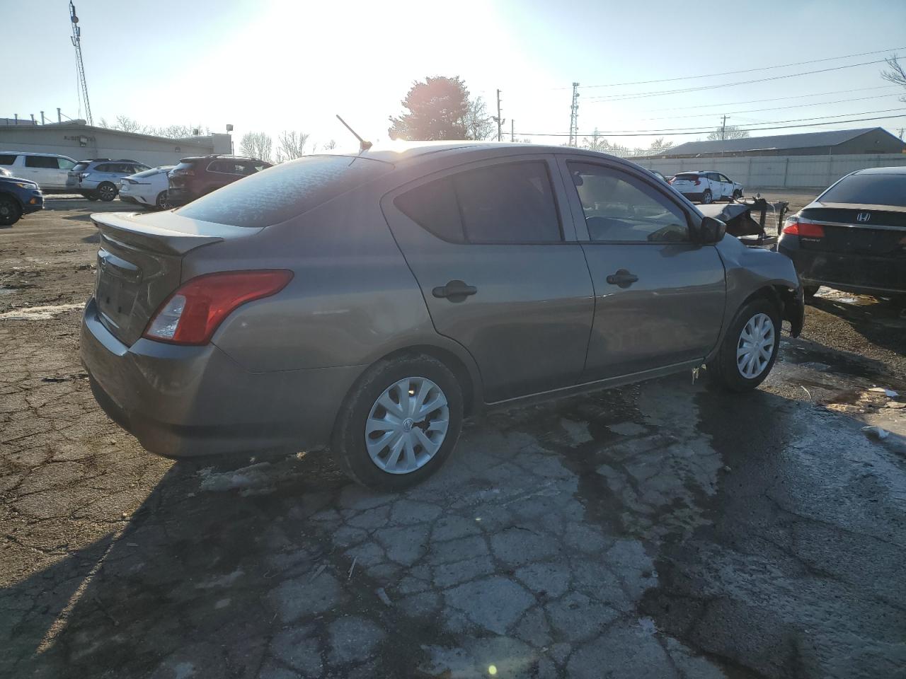 2017 Nissan Versa - Image 3