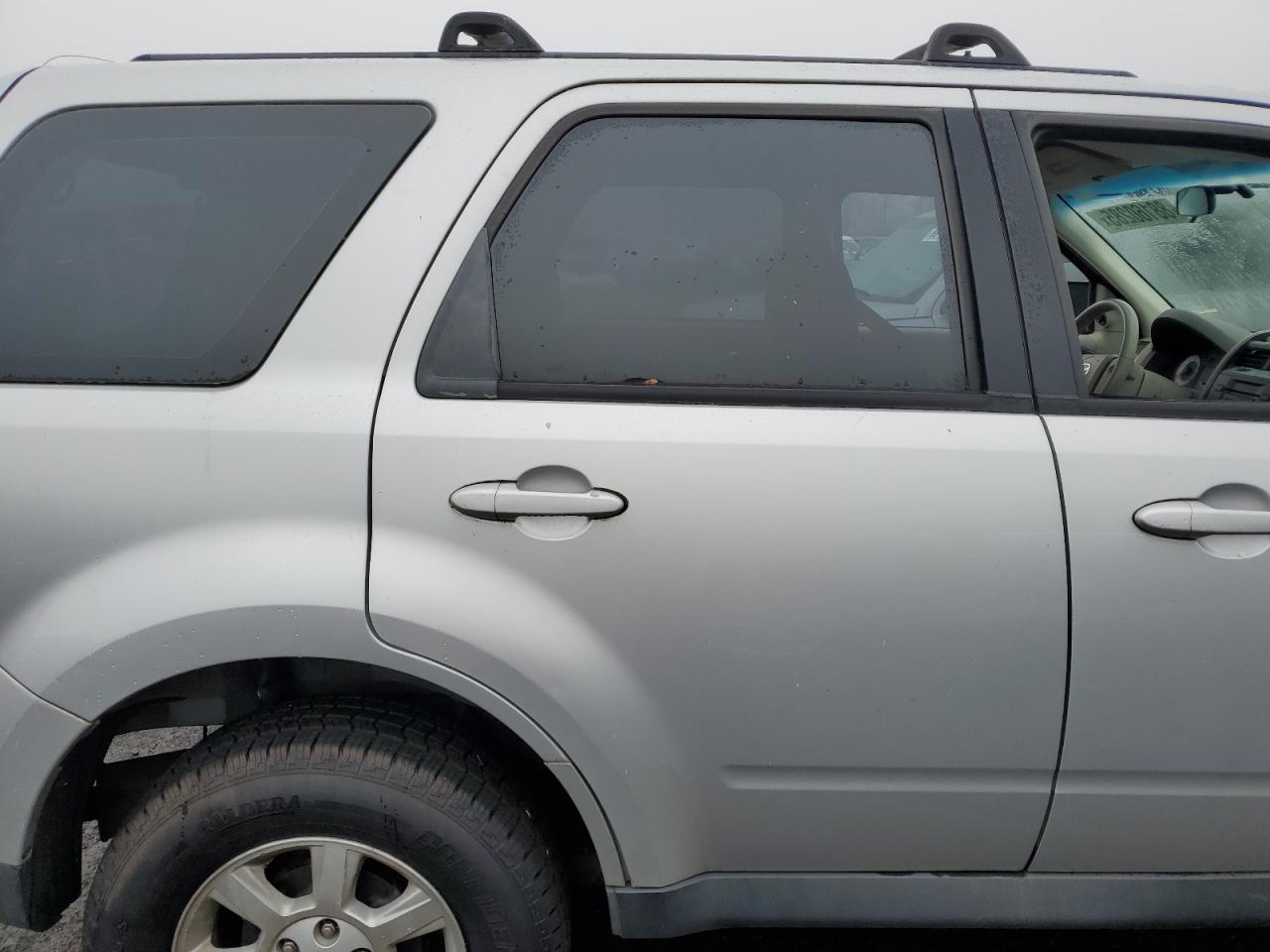 2009 Mazda Tribute I VIN: 4F2CZ02729KM03847 Lot: 88160285