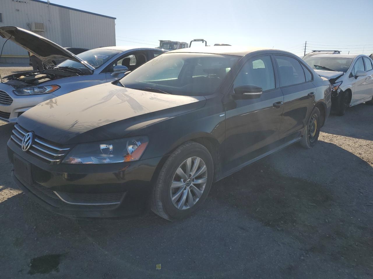 2014 Volkswagen Passat - Image 1