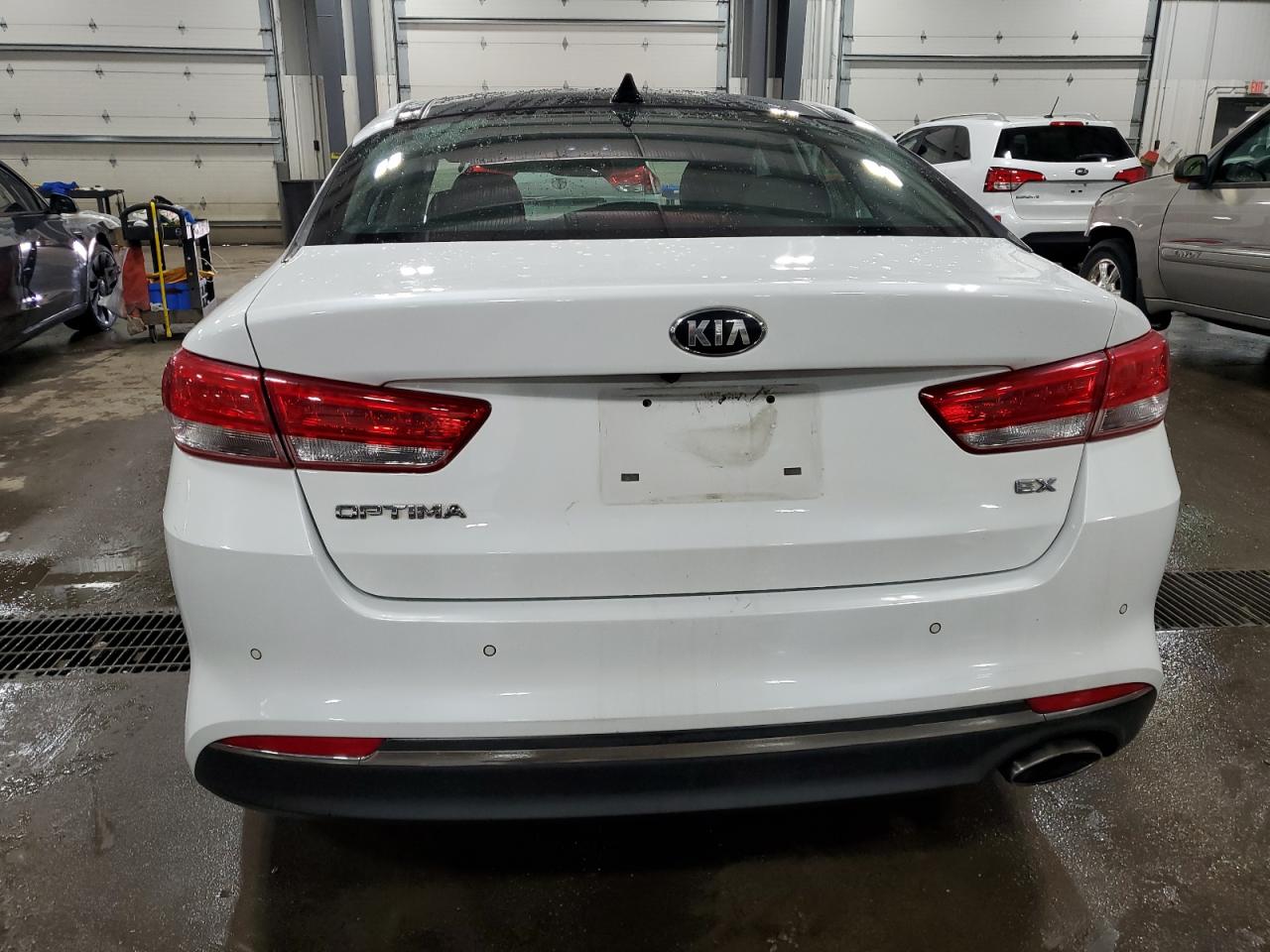 2018 Kia Optima - Image 6