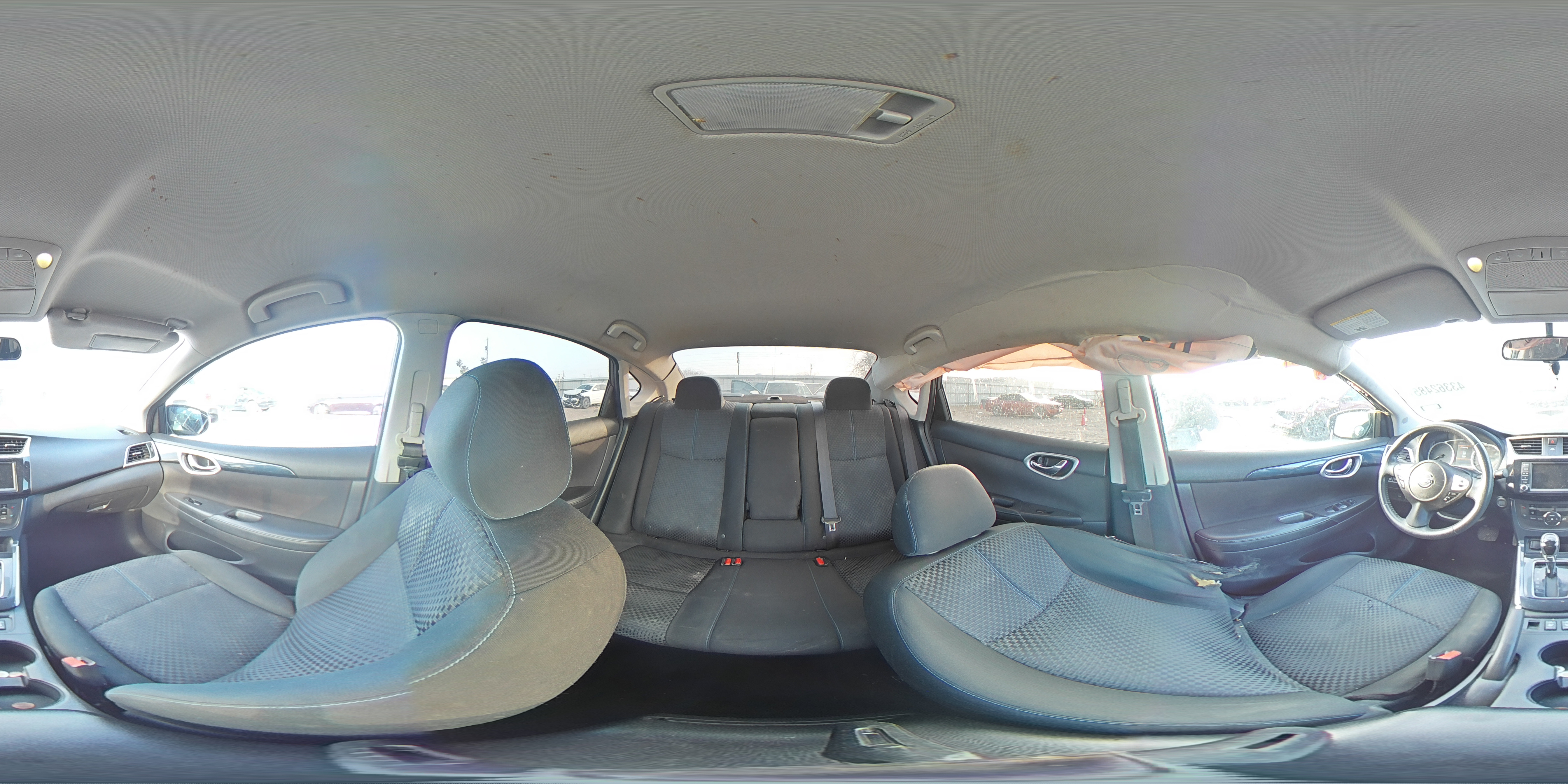2019 Nissan Sentra - Image 13