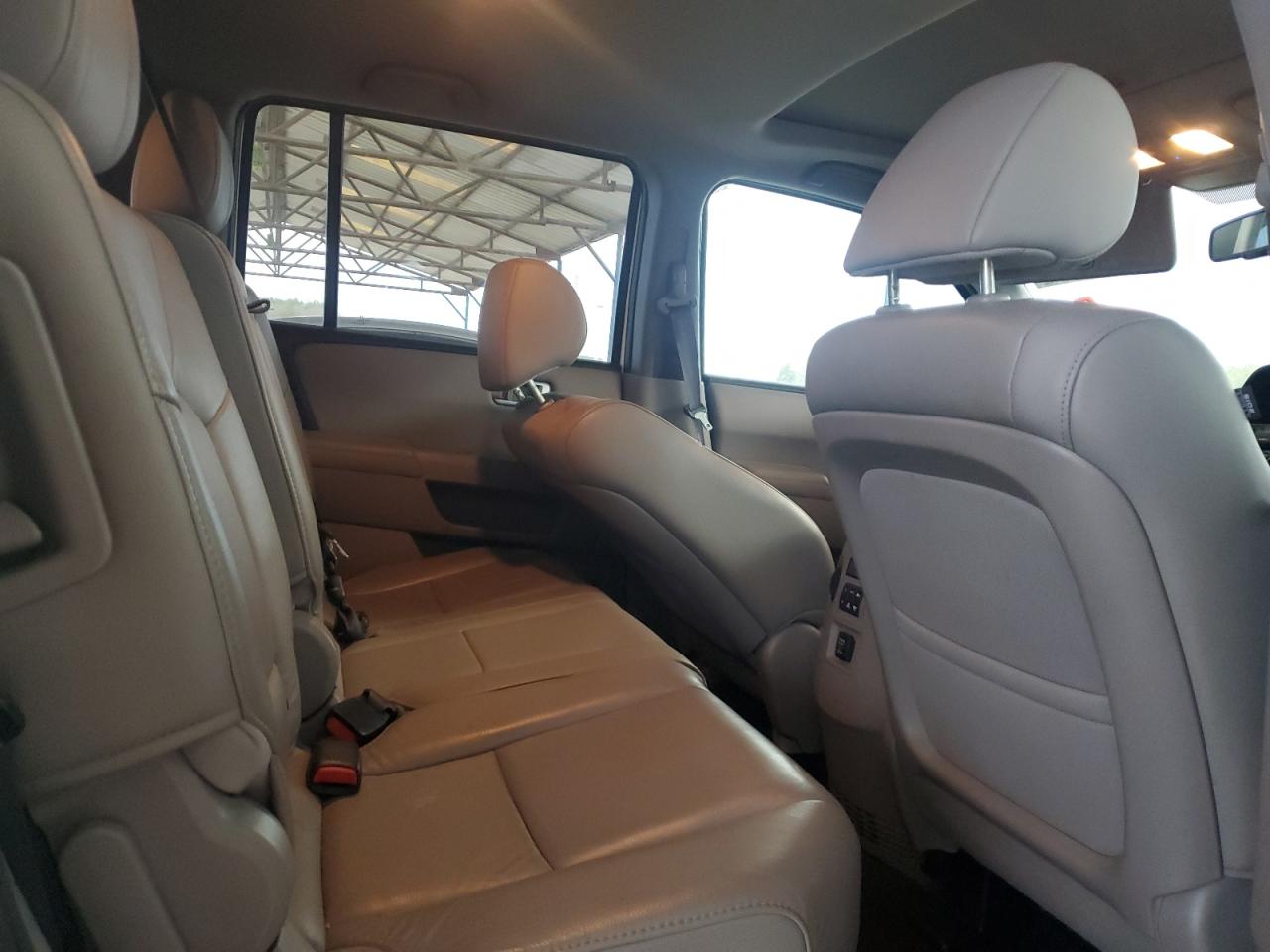 2015 Honda Pilot - Image 10