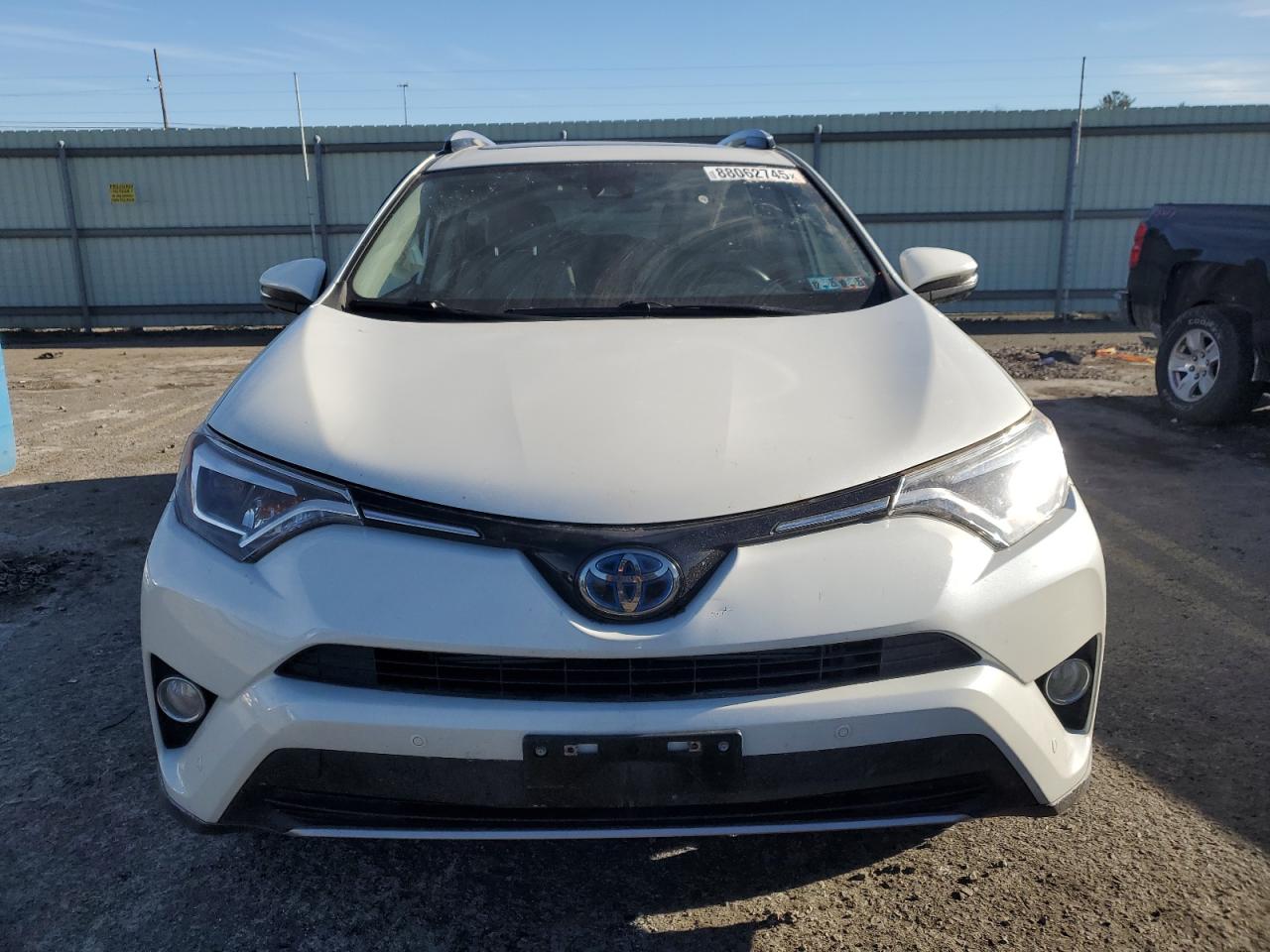 2018 Toyota RAV 4 - Image 5
