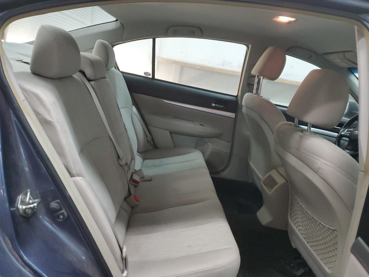 2014 Subaru Legacy - Image 10