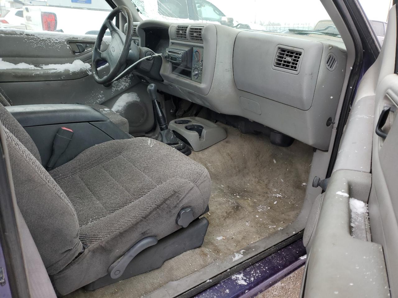 1996 Chevrolet S-10 Pickup - Image 8