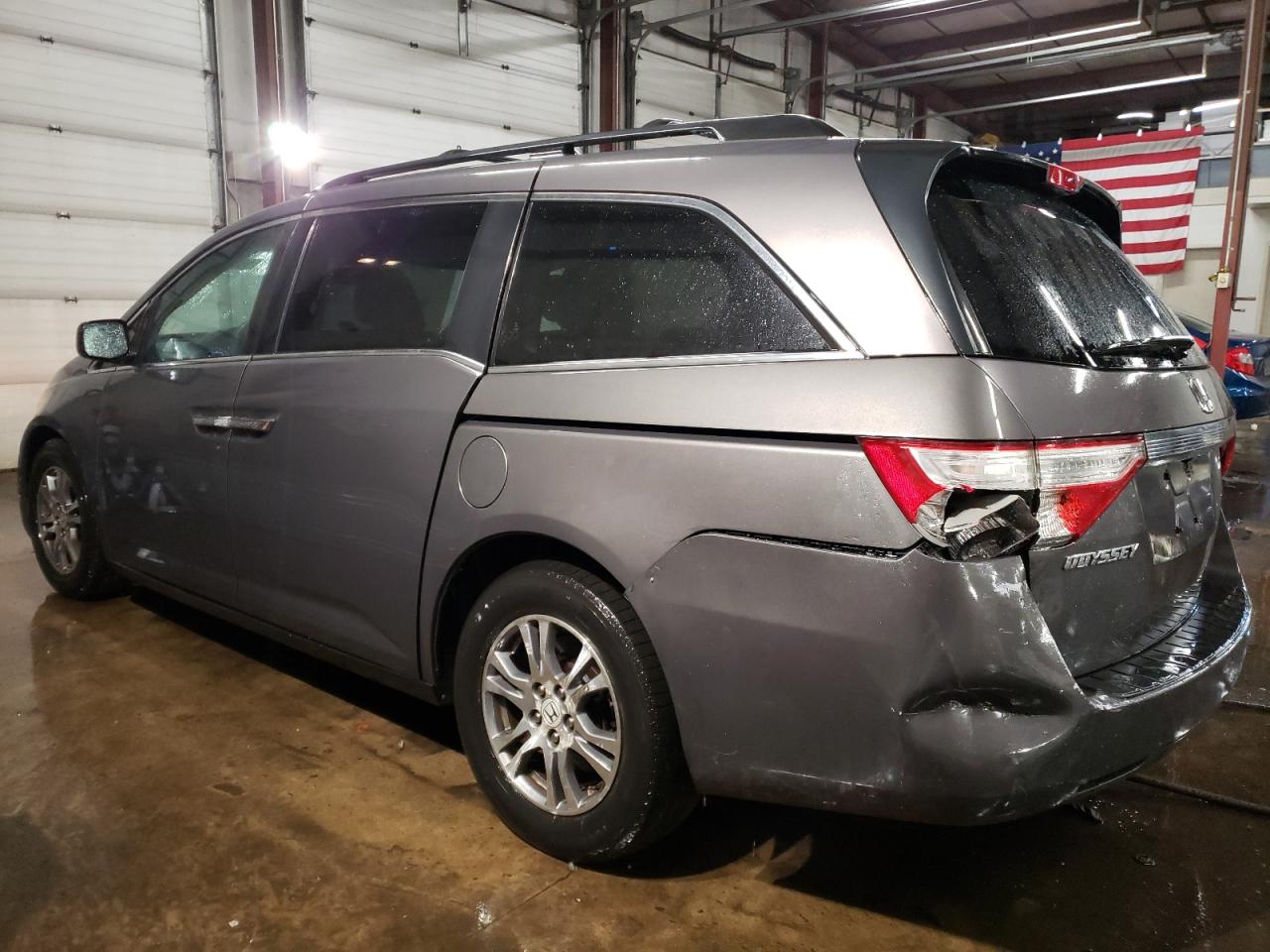 2013 Honda Odyssey - Image 2