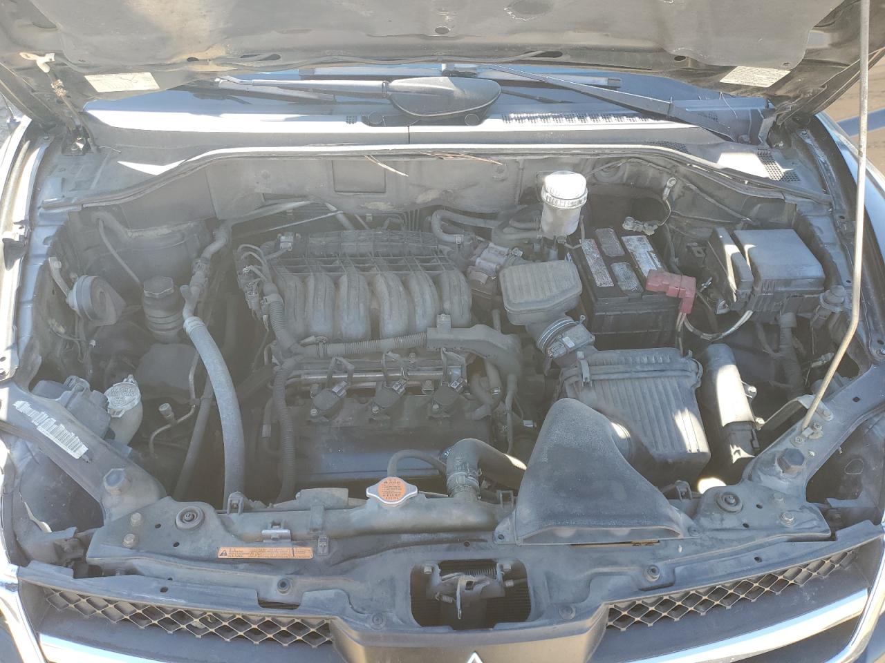 2007 Mitsubishi Endeavor - Image 12