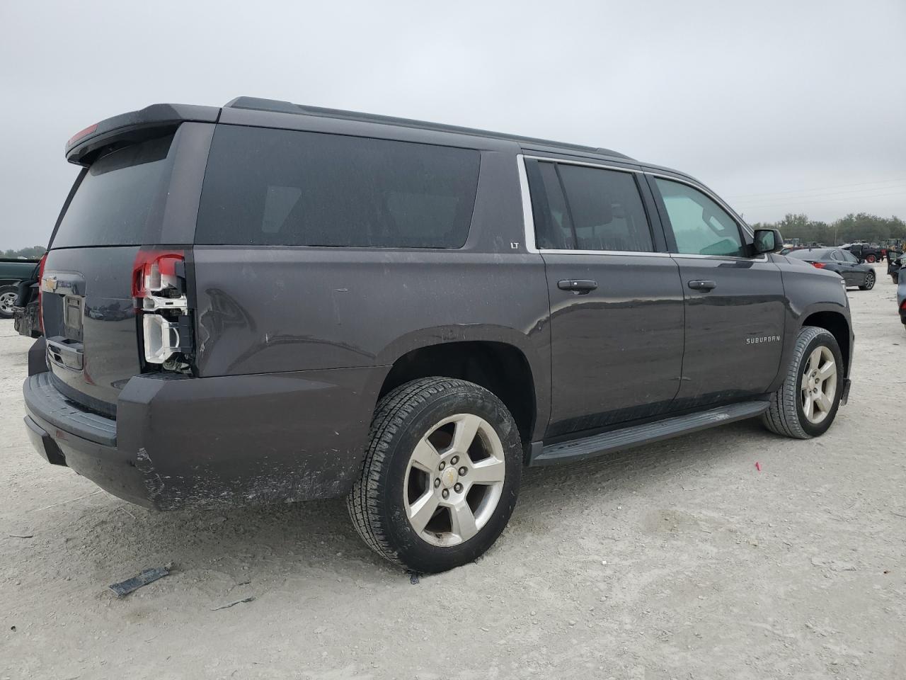 2016 Chevrolet Suburban - Image 3