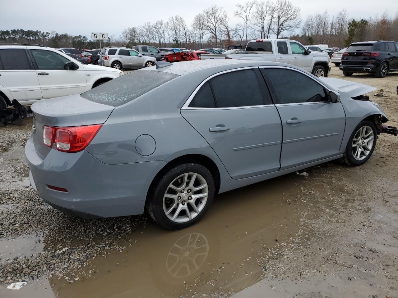2016 Chevrolet Malibu - Image 3