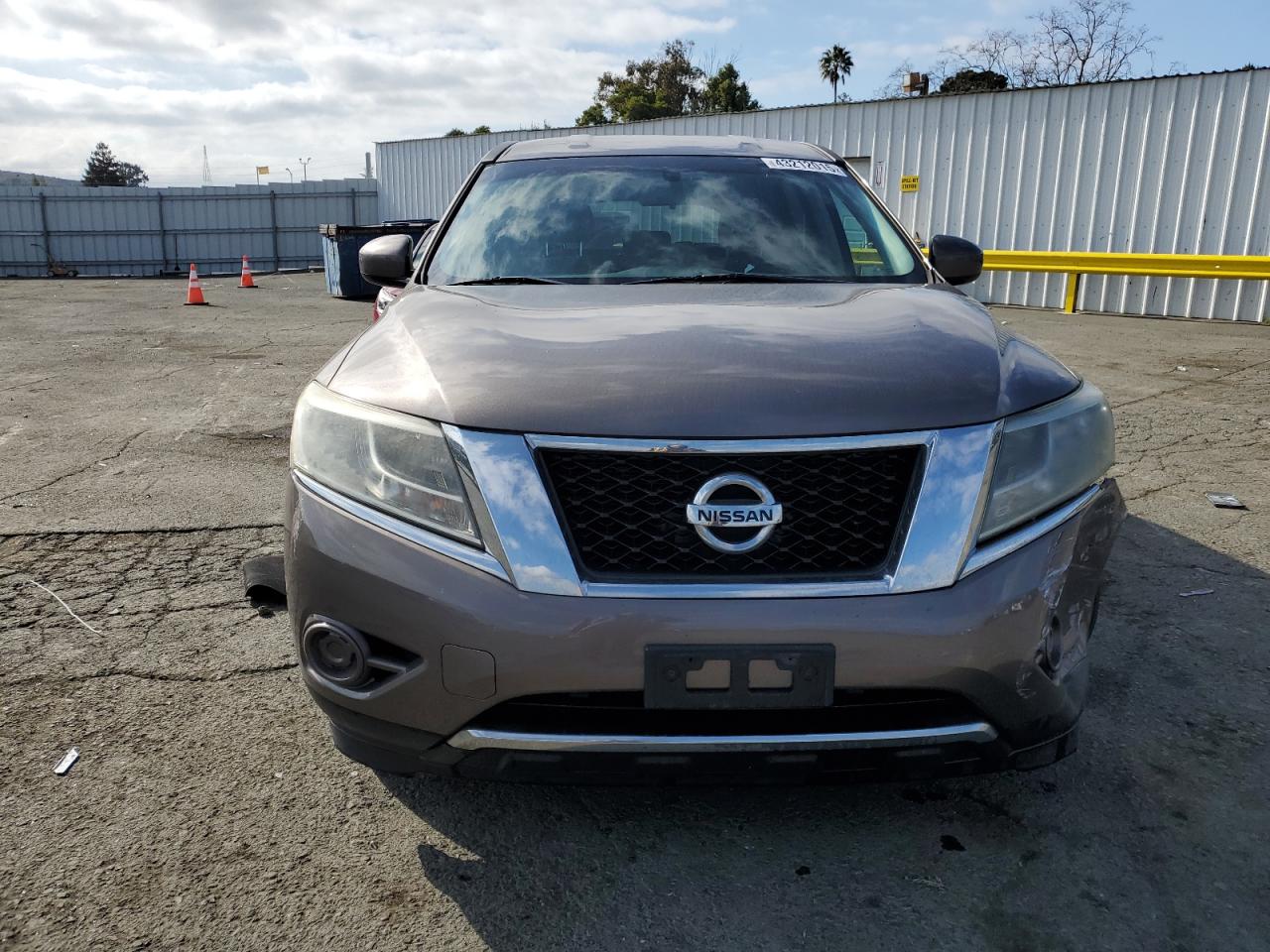 2014 Nissan Pathfinder - Image 5