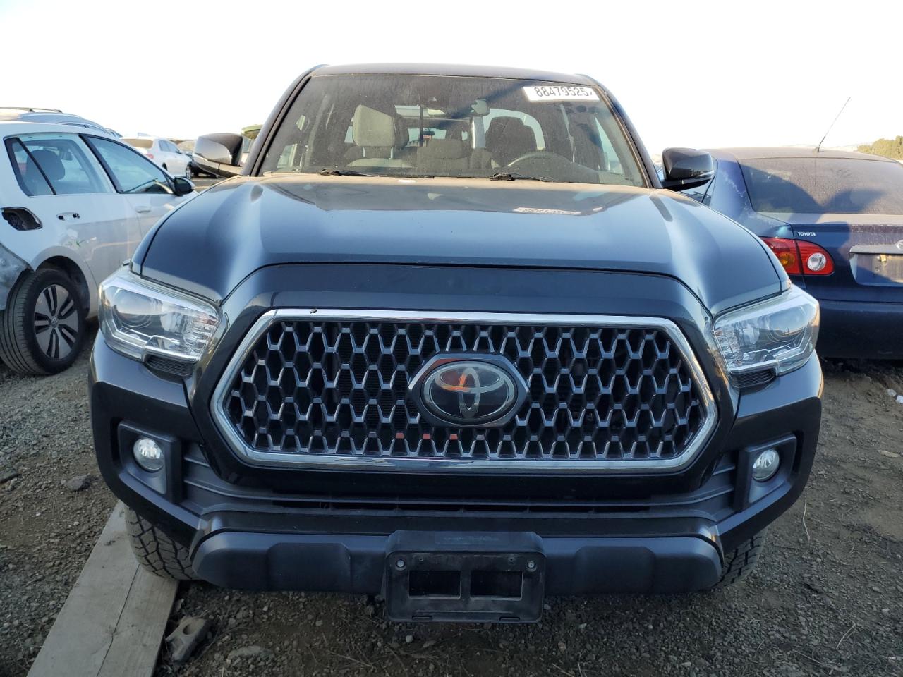 2019 Toyota Tacoma - Image 5
