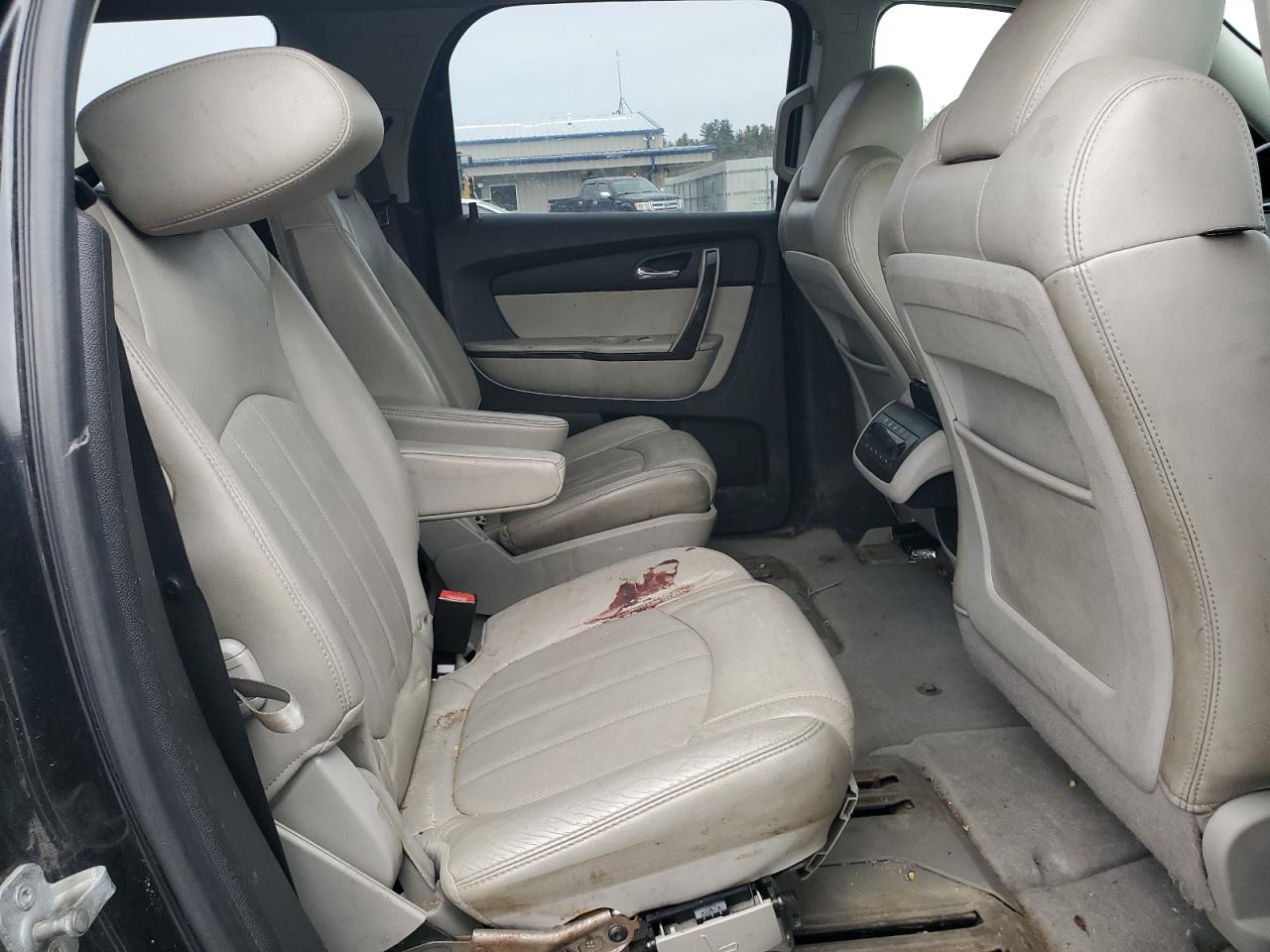 2011 GMC Acadia - Image 11