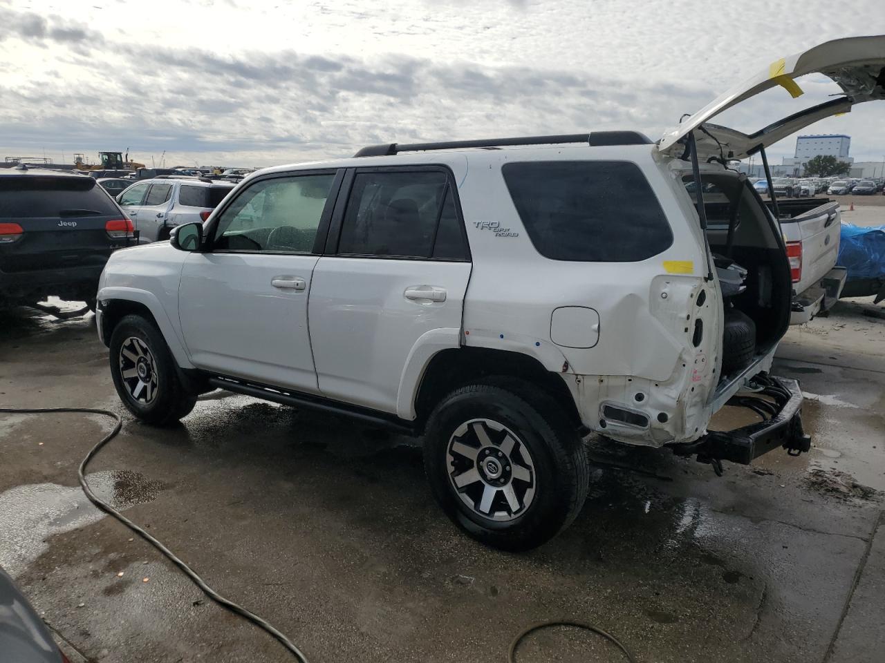 2021 Toyota 4Runner - Image 2