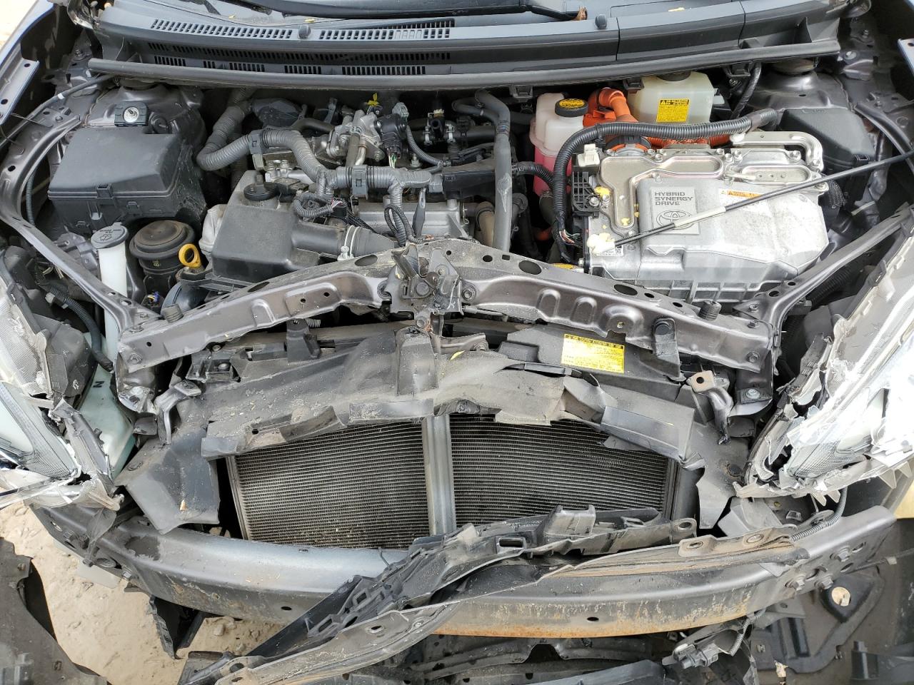 2015 Toyota Prius - Image 13