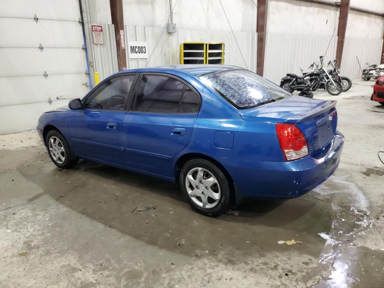2006 Hyundai Elantra - Image 2