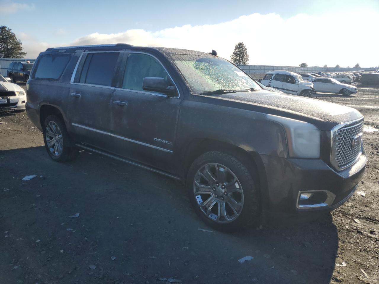2016 GMC Yukon - Image 4