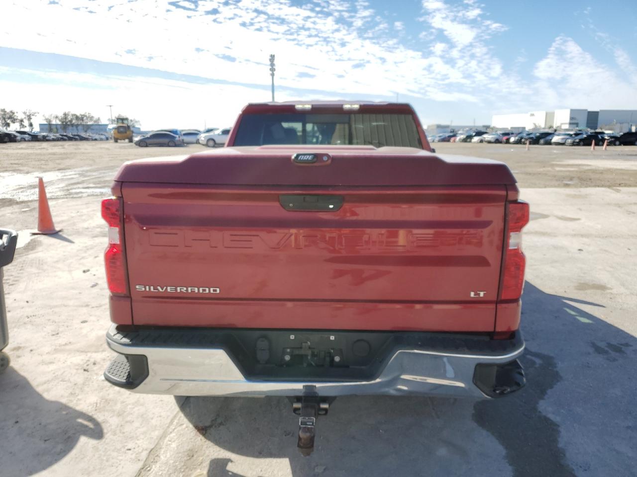 2019 Chevrolet Silverado - Image 6