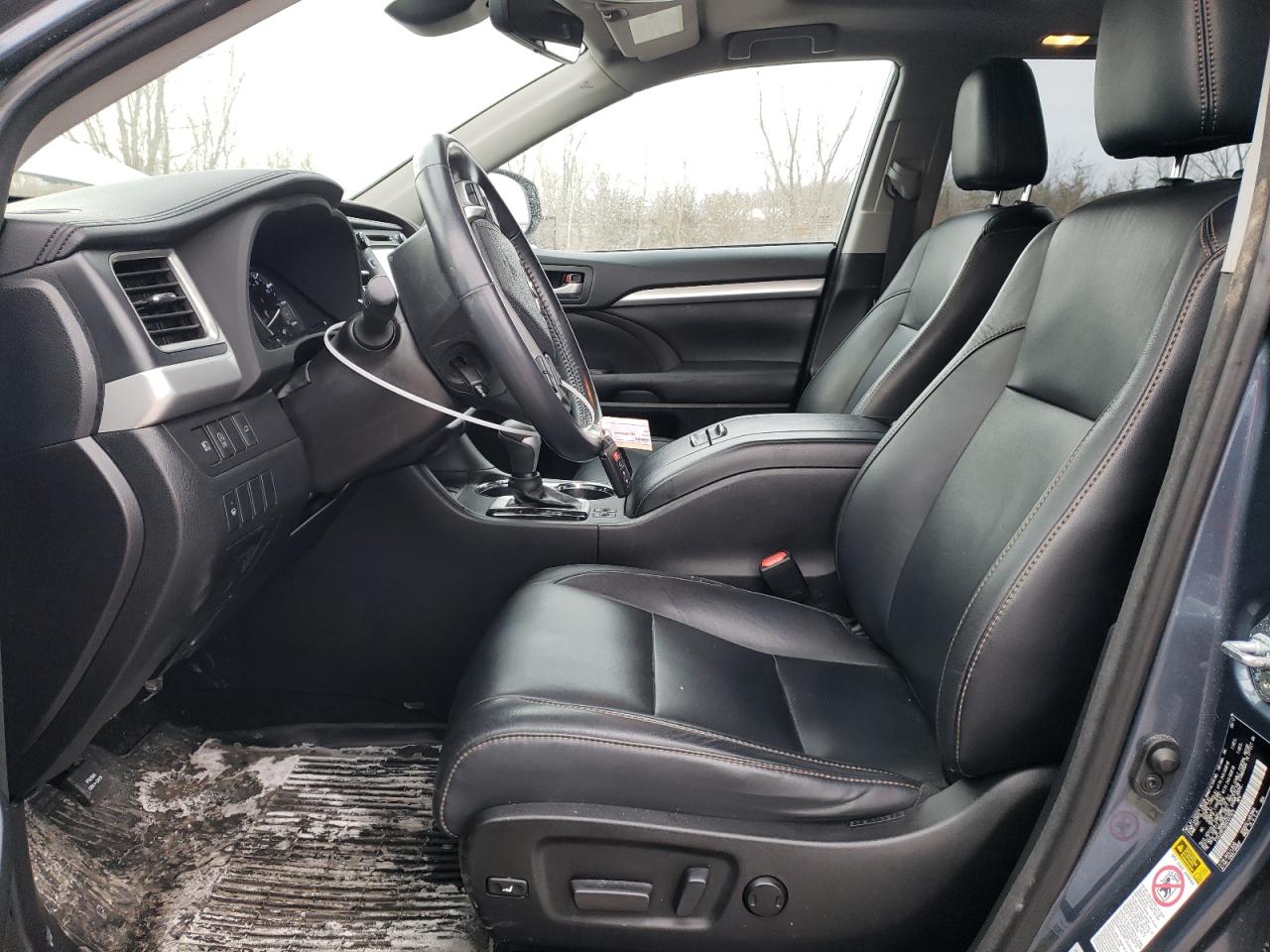 2017 Toyota Highlander - Image 7