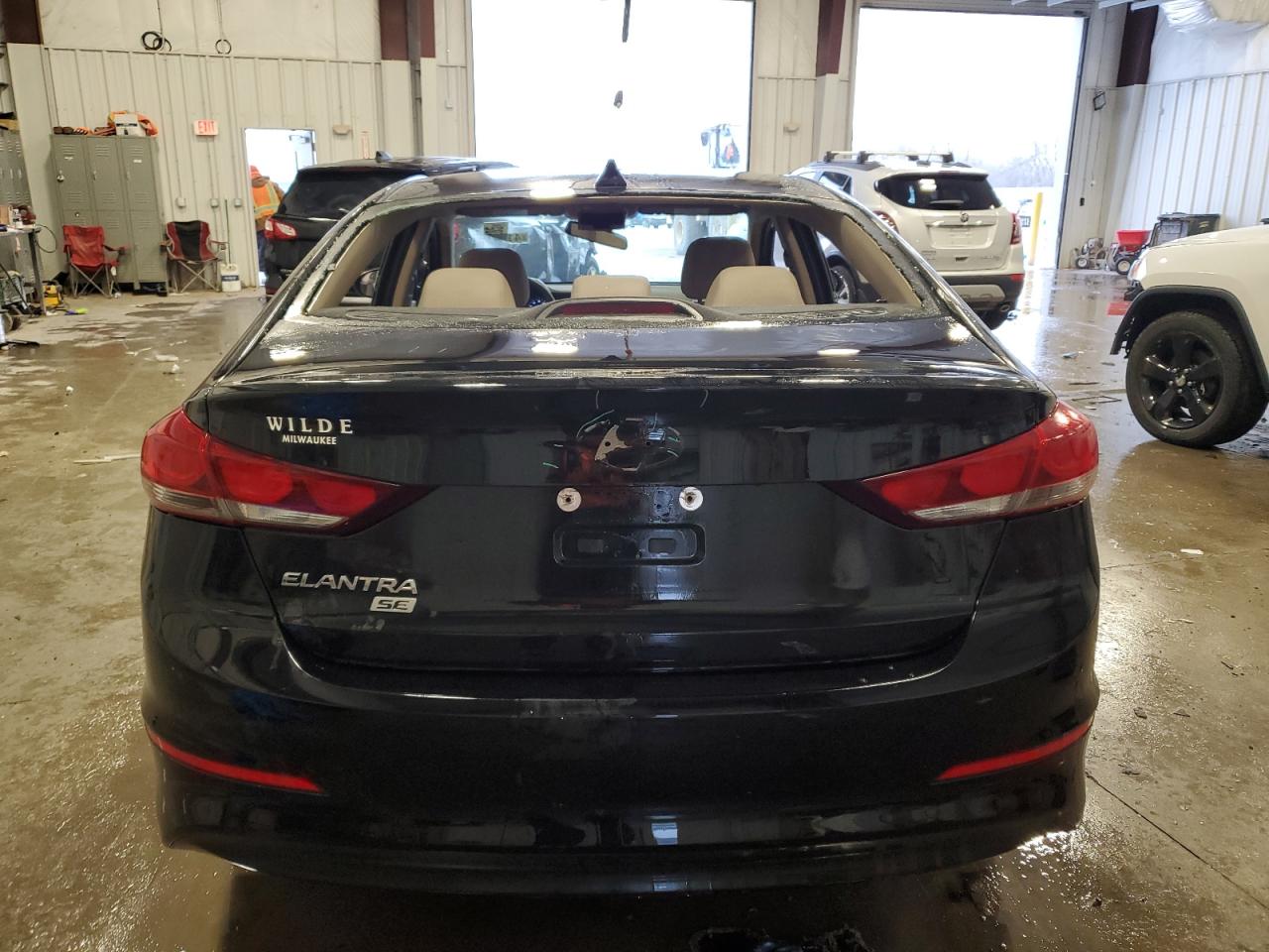 2017 Hyundai Elantra - Image 6