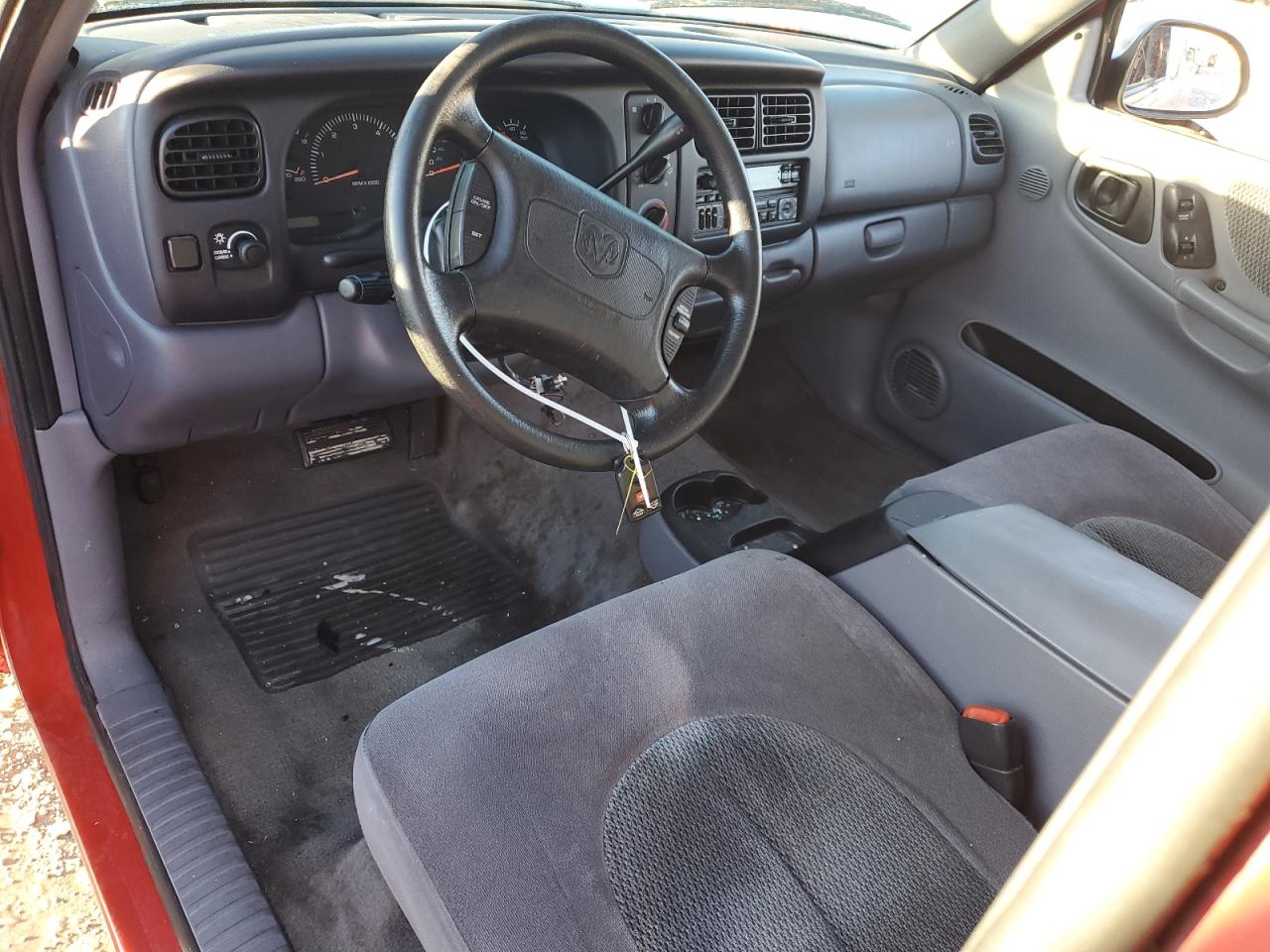 1998 Dodge Dakota - Image 8