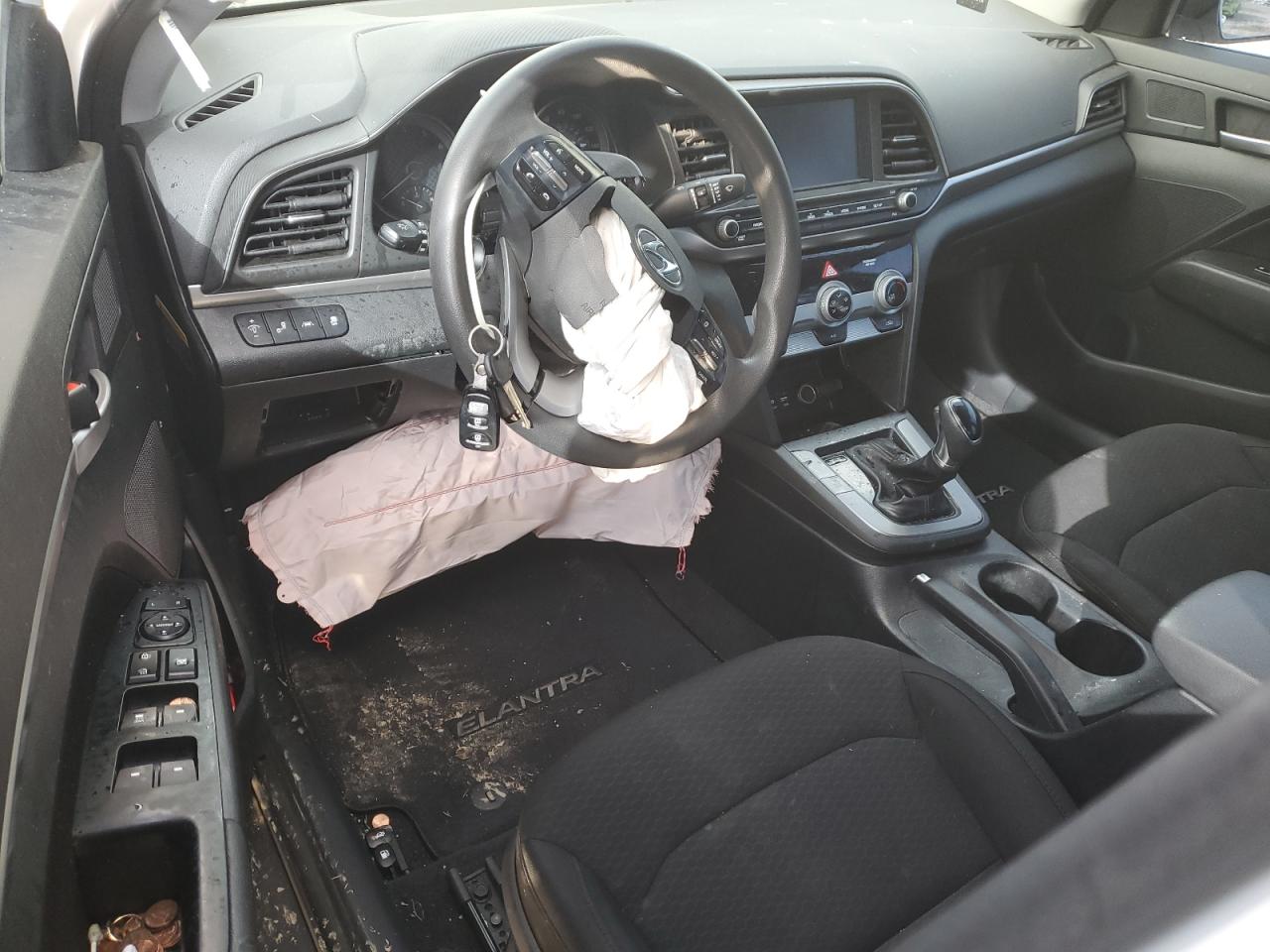 2019 Hyundai Elantra - Image 8