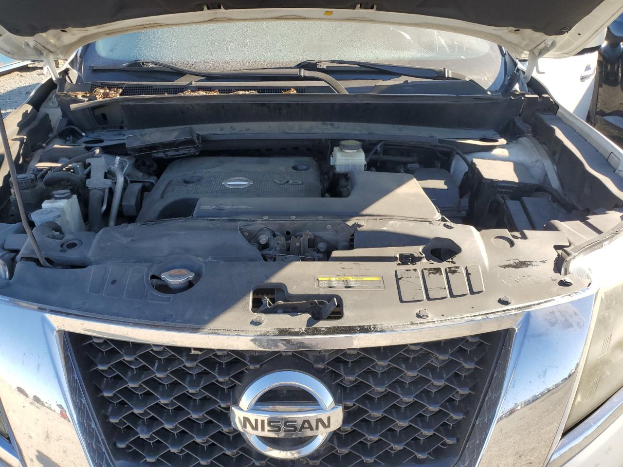 2014 Nissan Pathfinder - Image 12