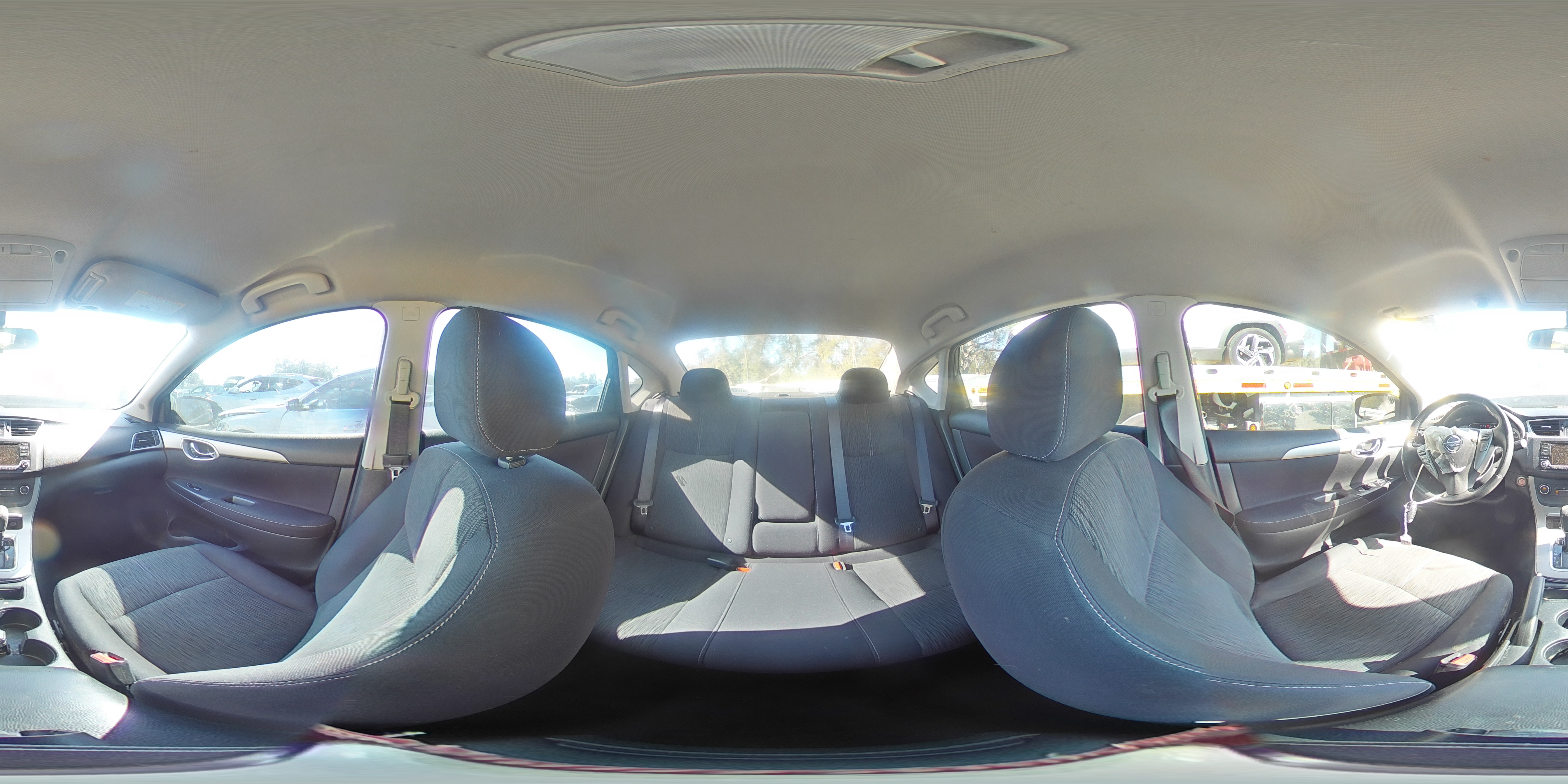 2015 Nissan Sentra - Image 13