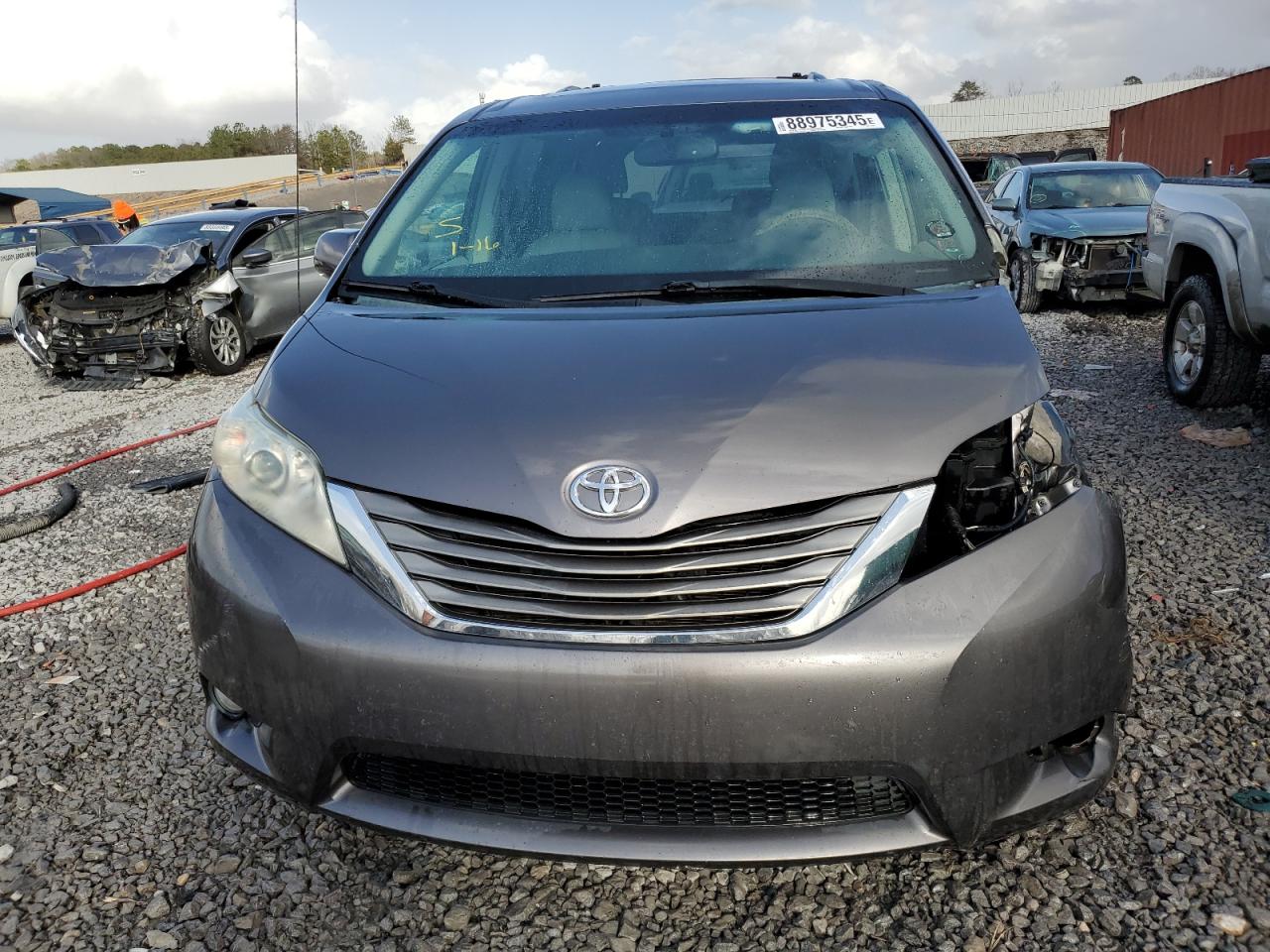 2011 Toyota Sienna - Image 5