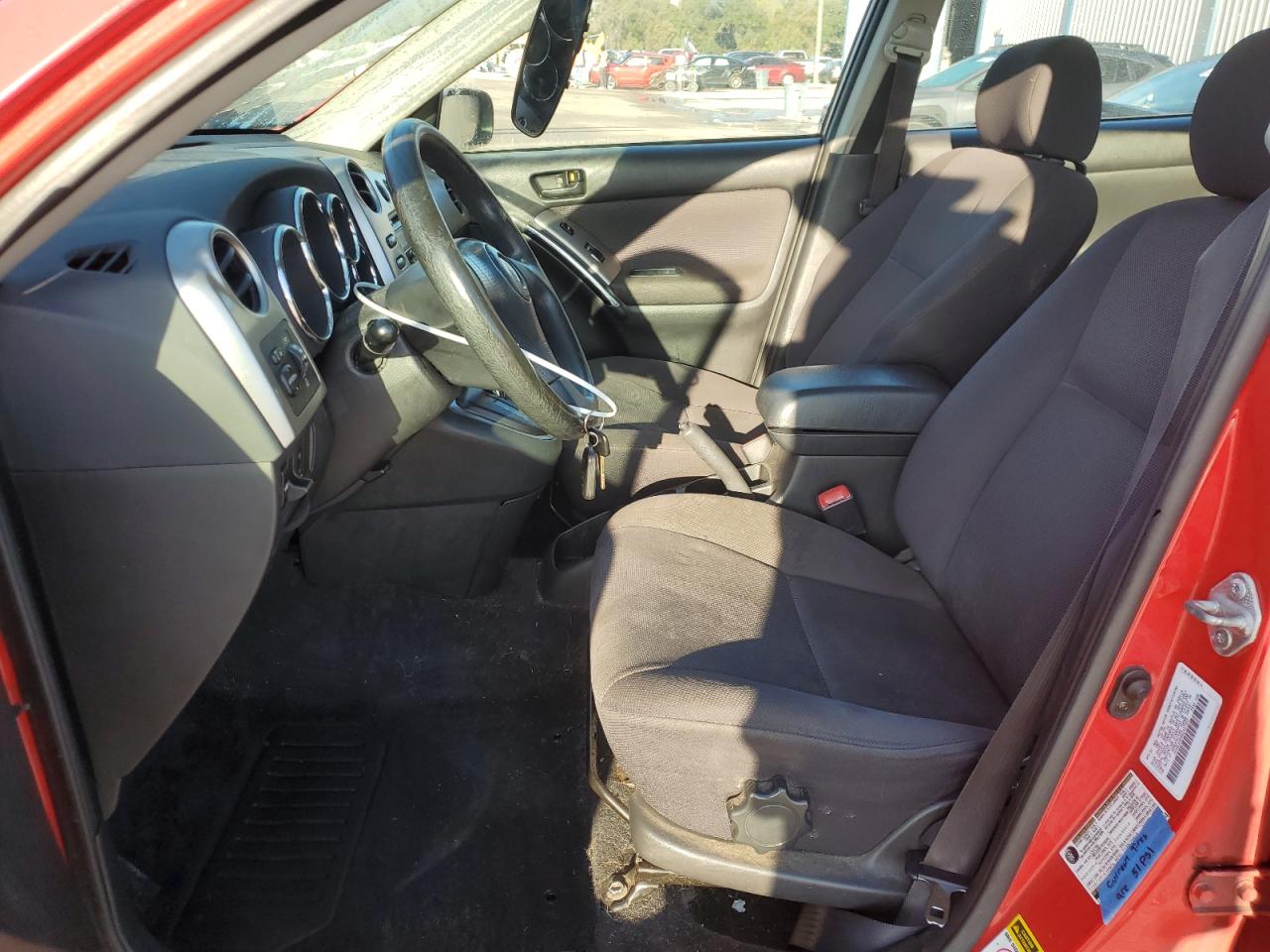 2004 Pontiac Vibe - Image 7