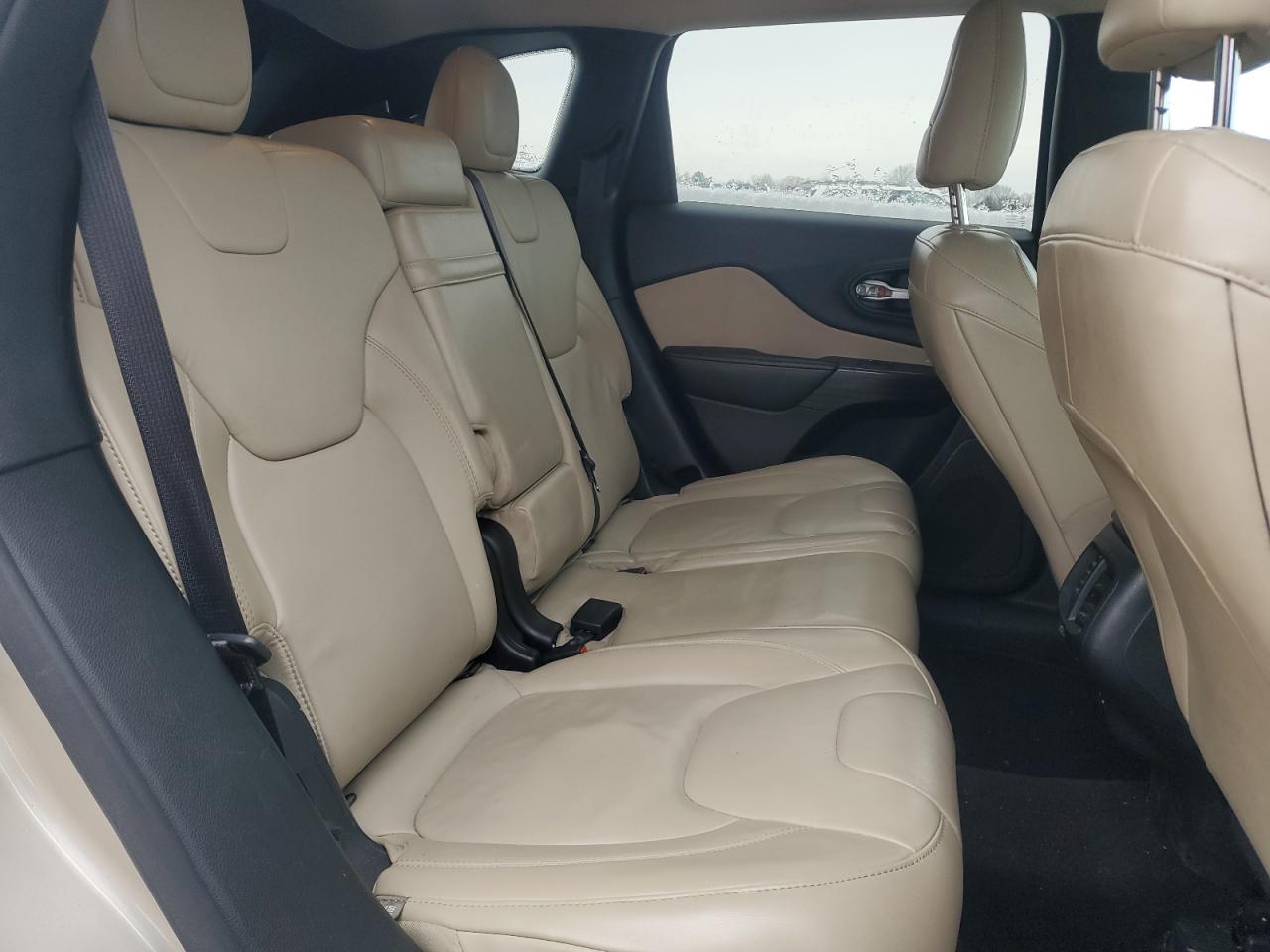 2015 Jeep Grand Cherokee - Image 11