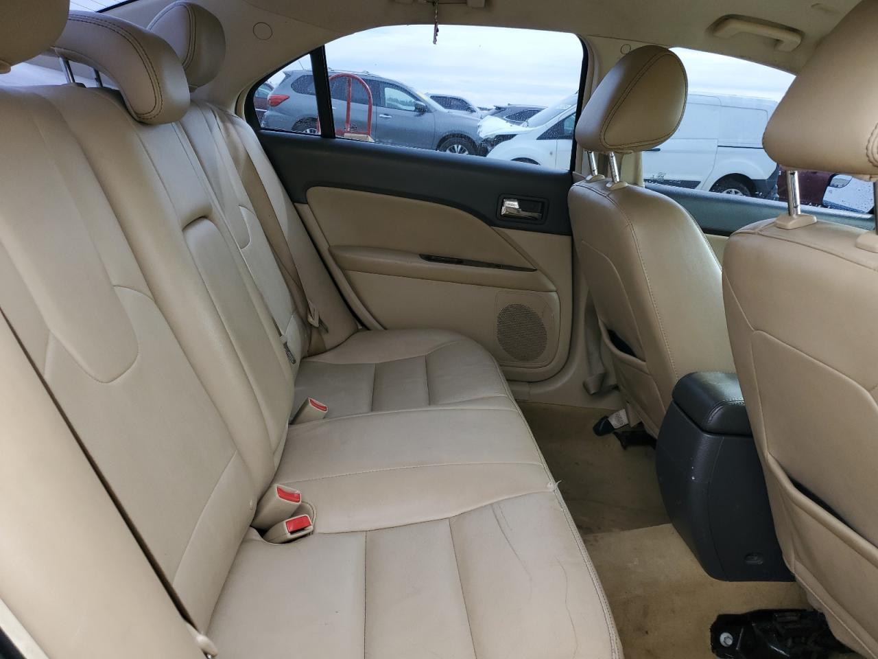 2012 Ford Fusion - Image 11