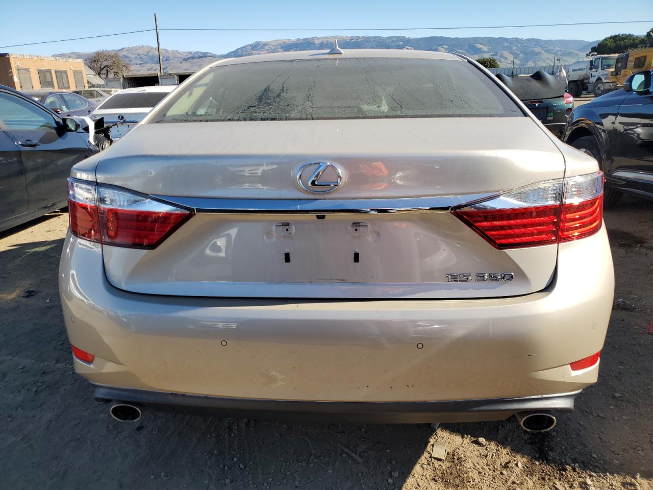2013 Lexus ES - Image 6
