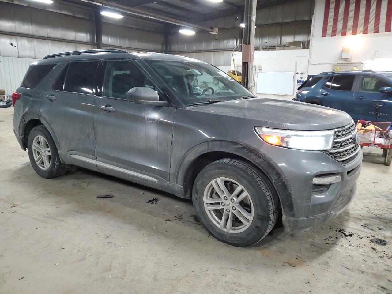 2023 Ford Explorer - Image 4