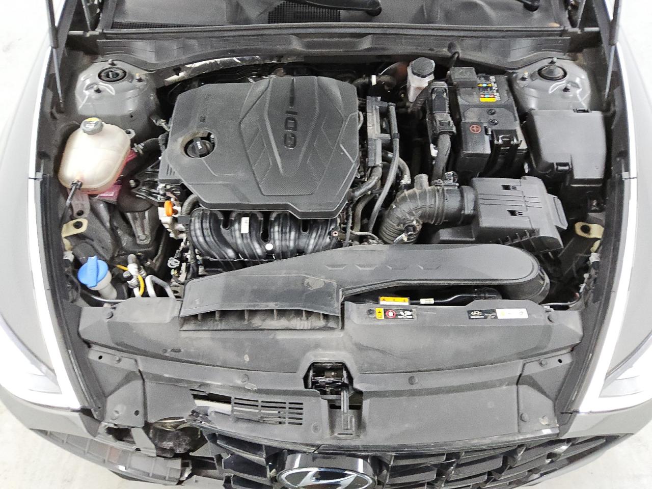 2023 Hyundai Sonata - Image 11