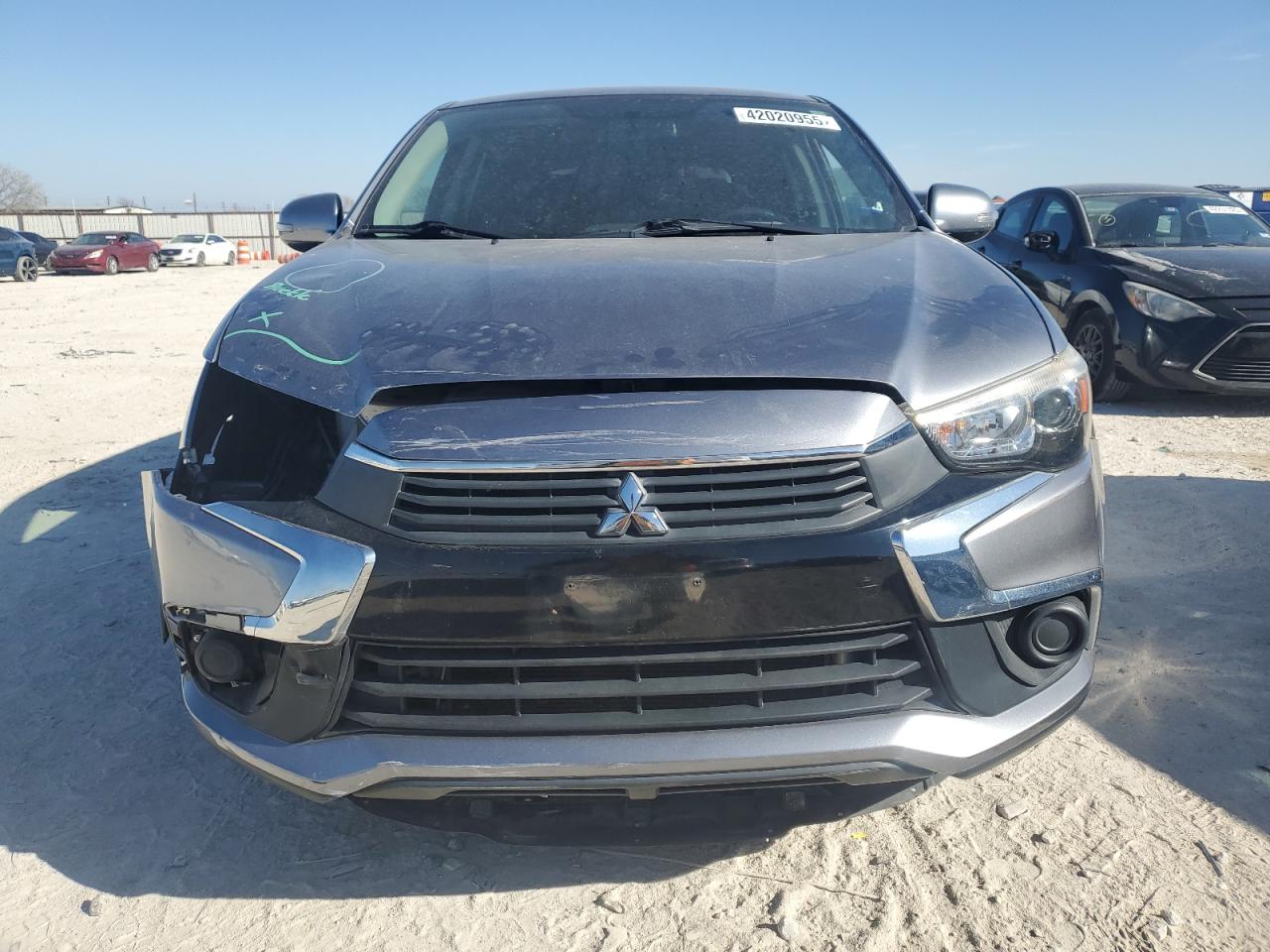 2016 Mitsubishi Outlander - Image 5