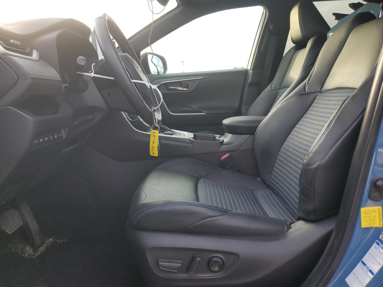 2022 Toyota RAV 4 - Image 7