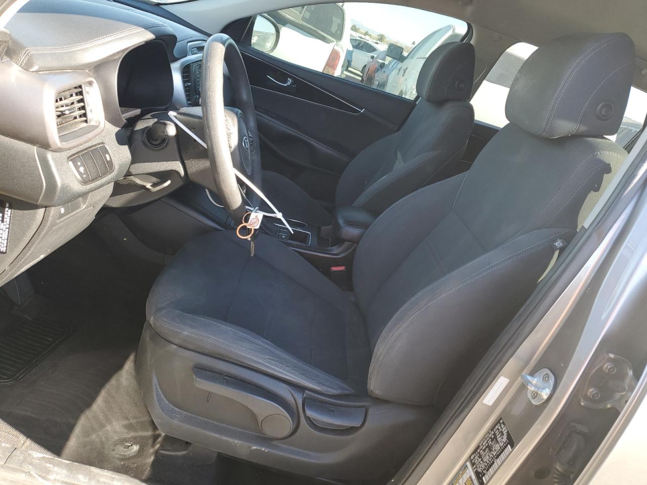 2017 Kia Sorento - Image 7