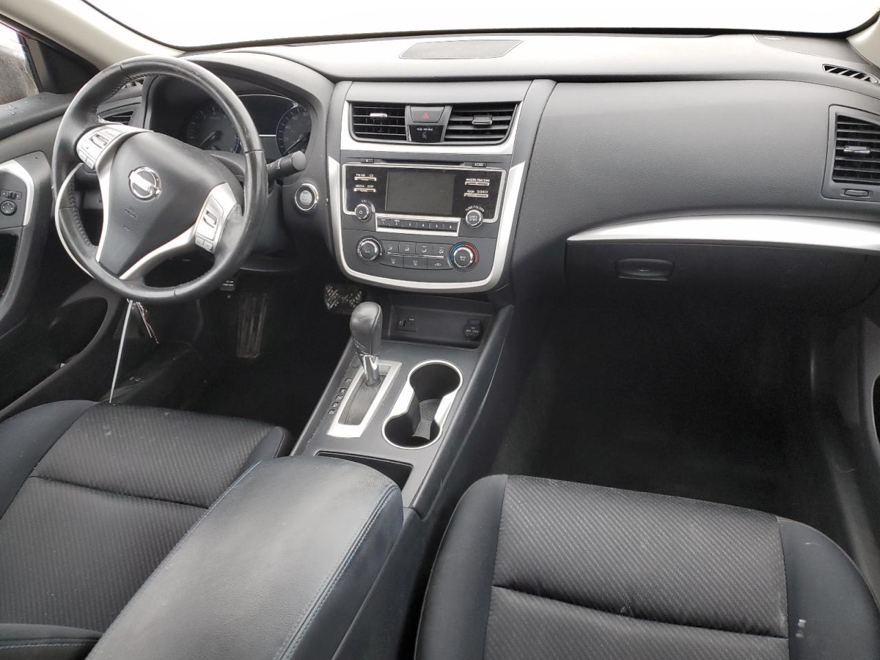 2016 Nissan Altima - Image 8