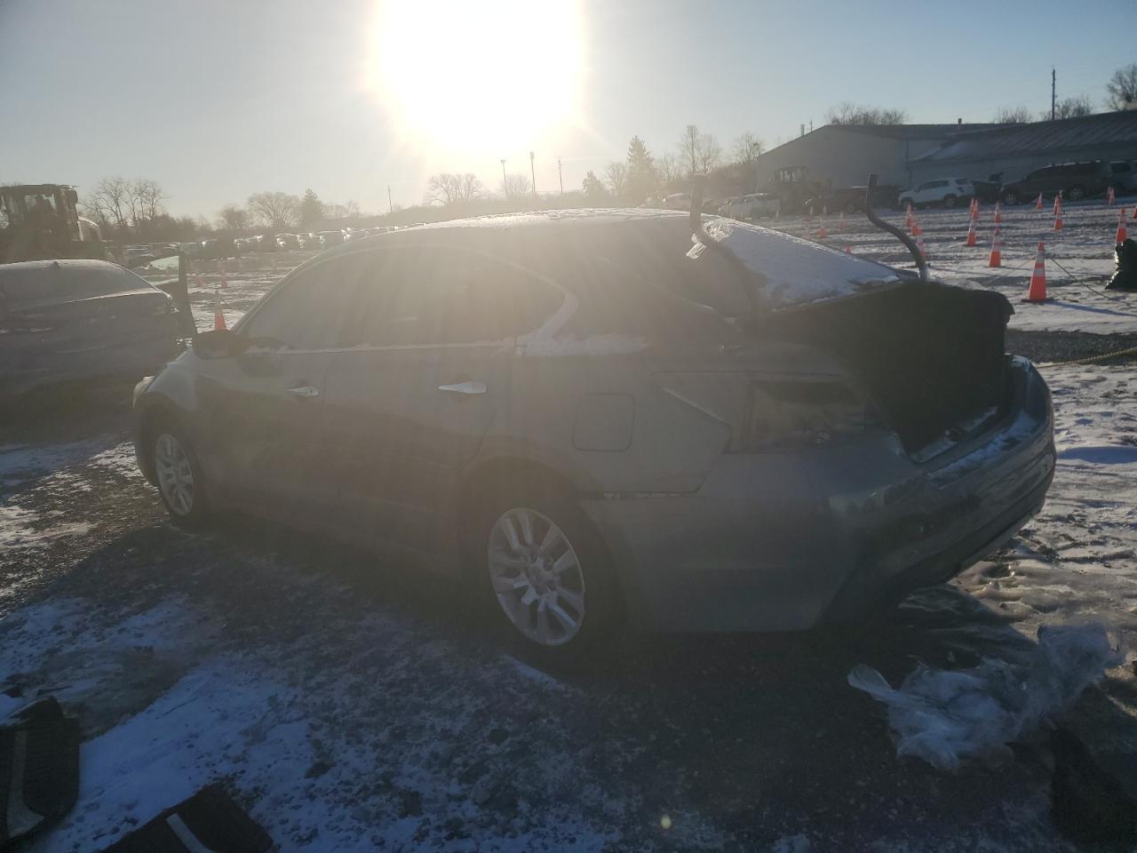 2015 Nissan Altima - Image 2