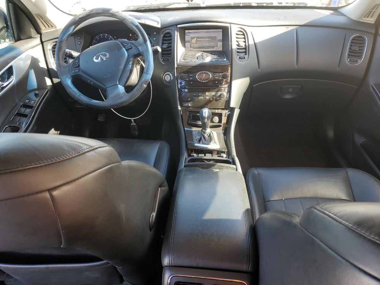 2016 Infiniti QX50 - Image 8