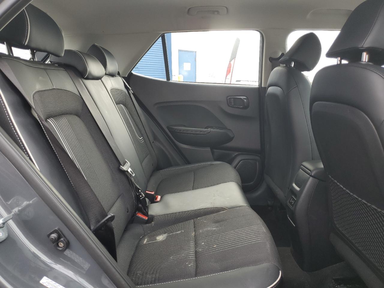 2024 Hyundai Venue - Image 12