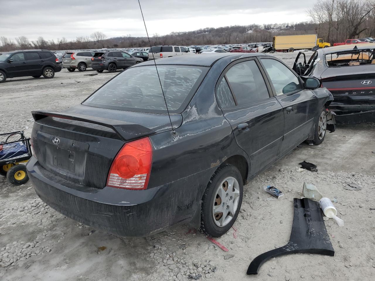 2005 Hyundai Elantra - Image 3