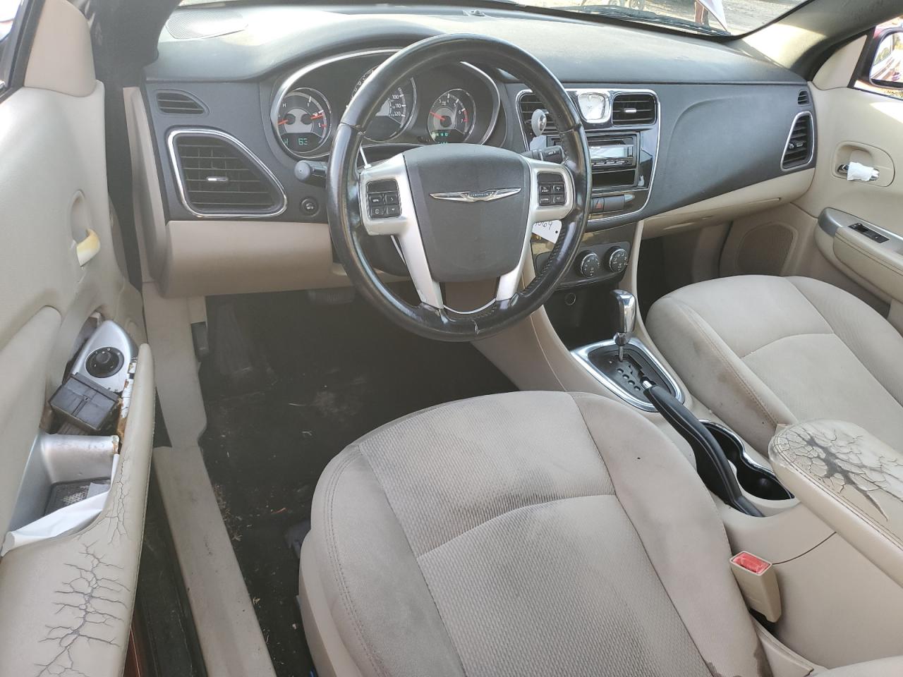 2013 Chrysler 200 - Image 8