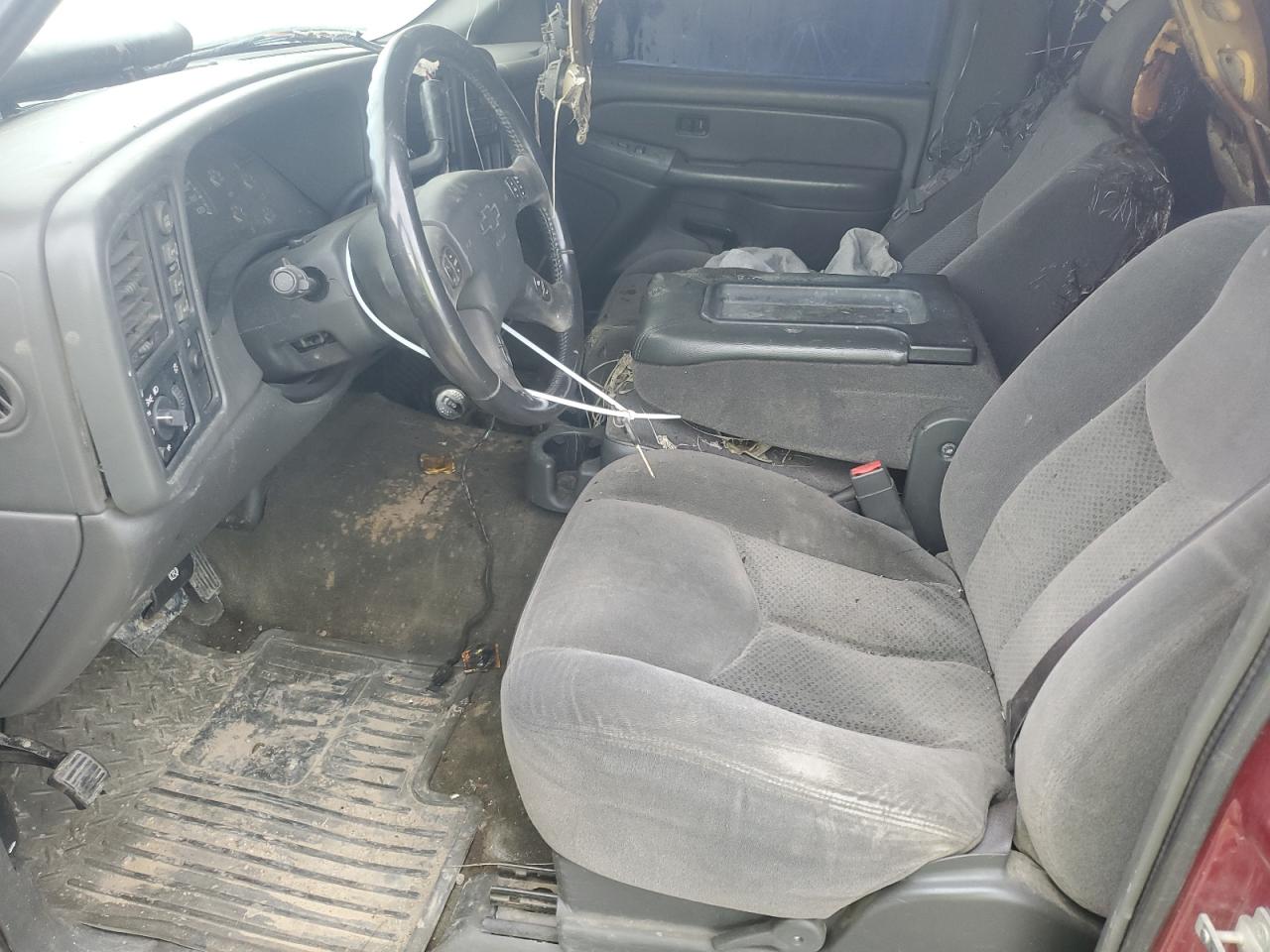 2005 Chevrolet Silverado - Image 7