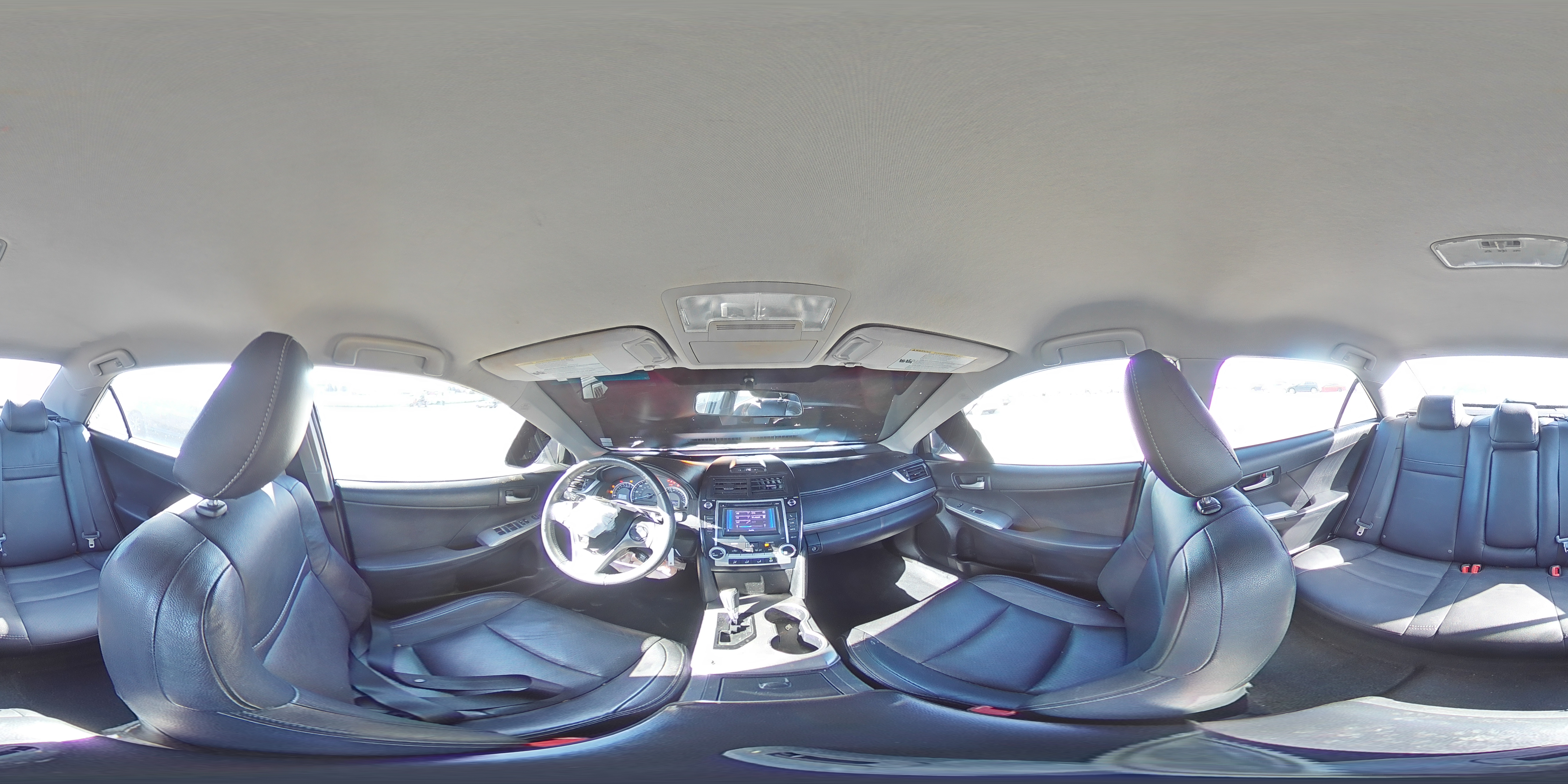 2012 Toyota Camry - Image 13