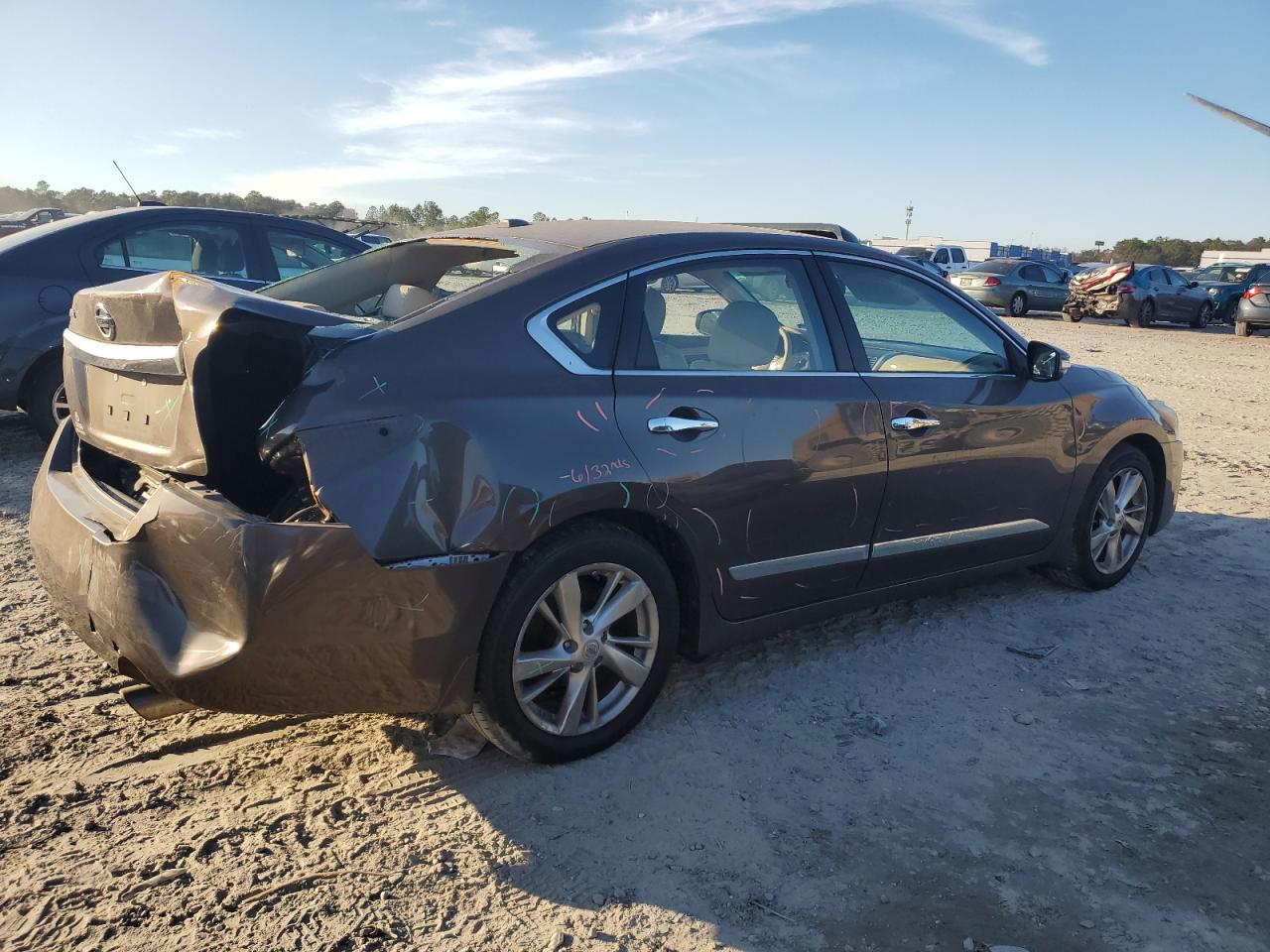 2015 Nissan Altima - Image 3